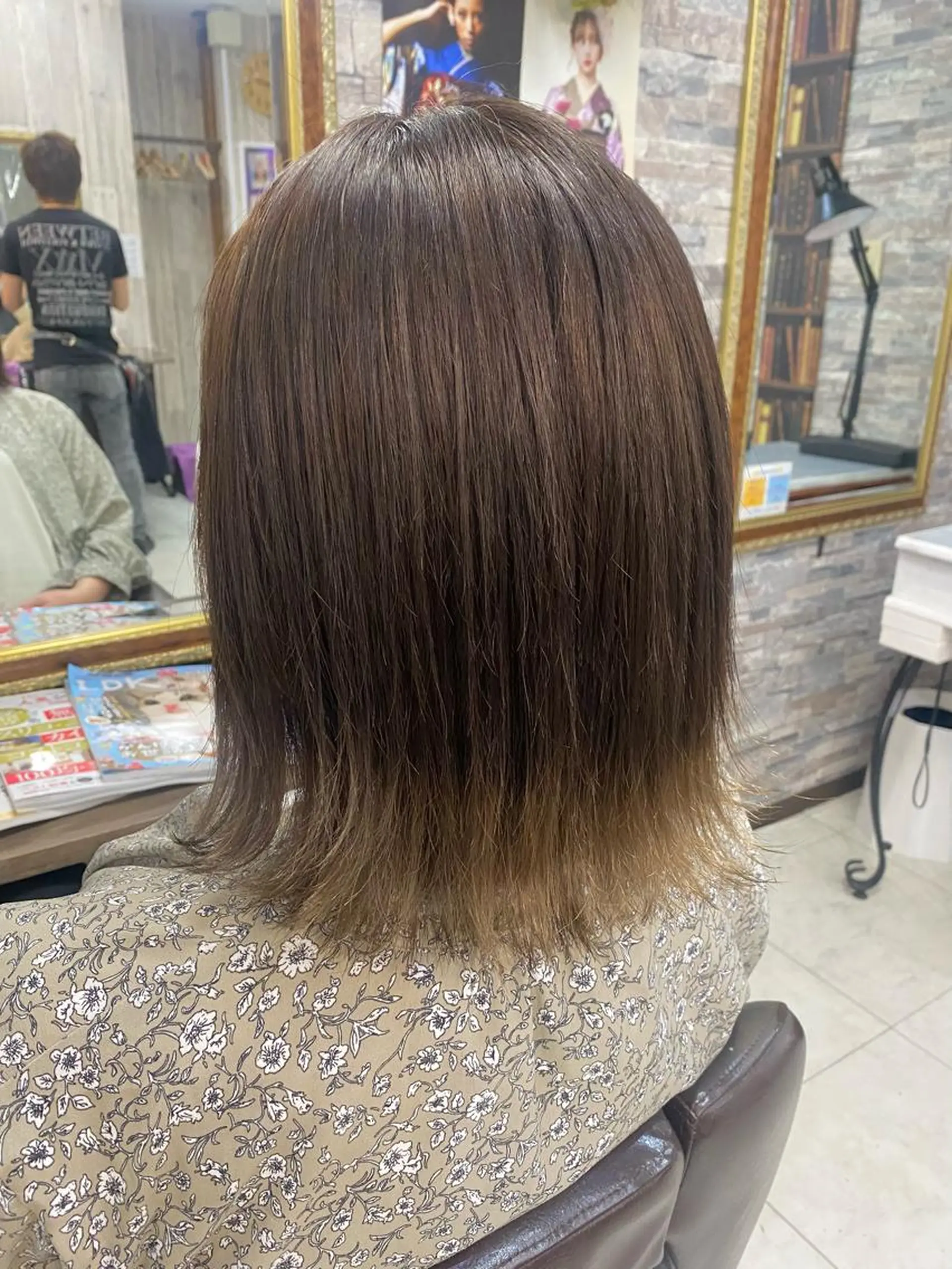 ミディアム ハイライト ヘアカラー 土屋朱理/ Doukeshiのヘアスタイル