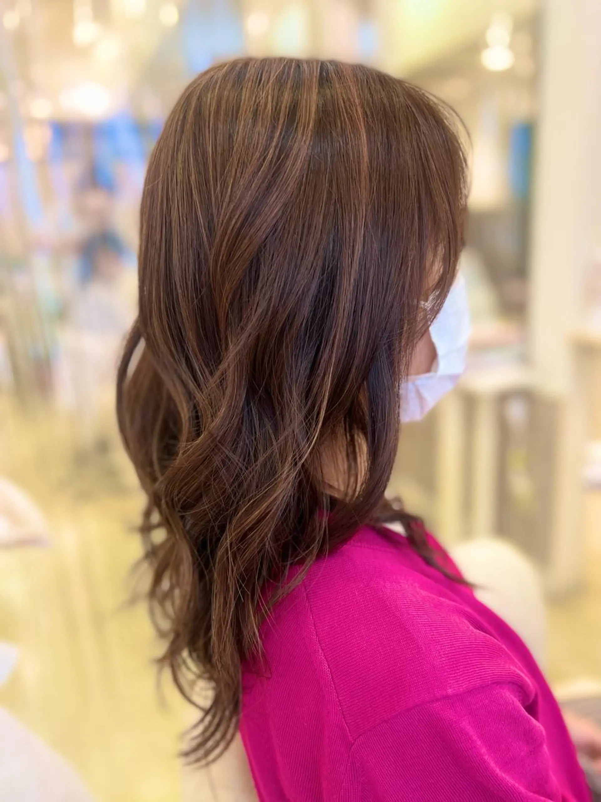 セミロング カラー ハイライトカラー ハイライト カット ヘアカラー トリートメント 大西 七海のヘアスタイル