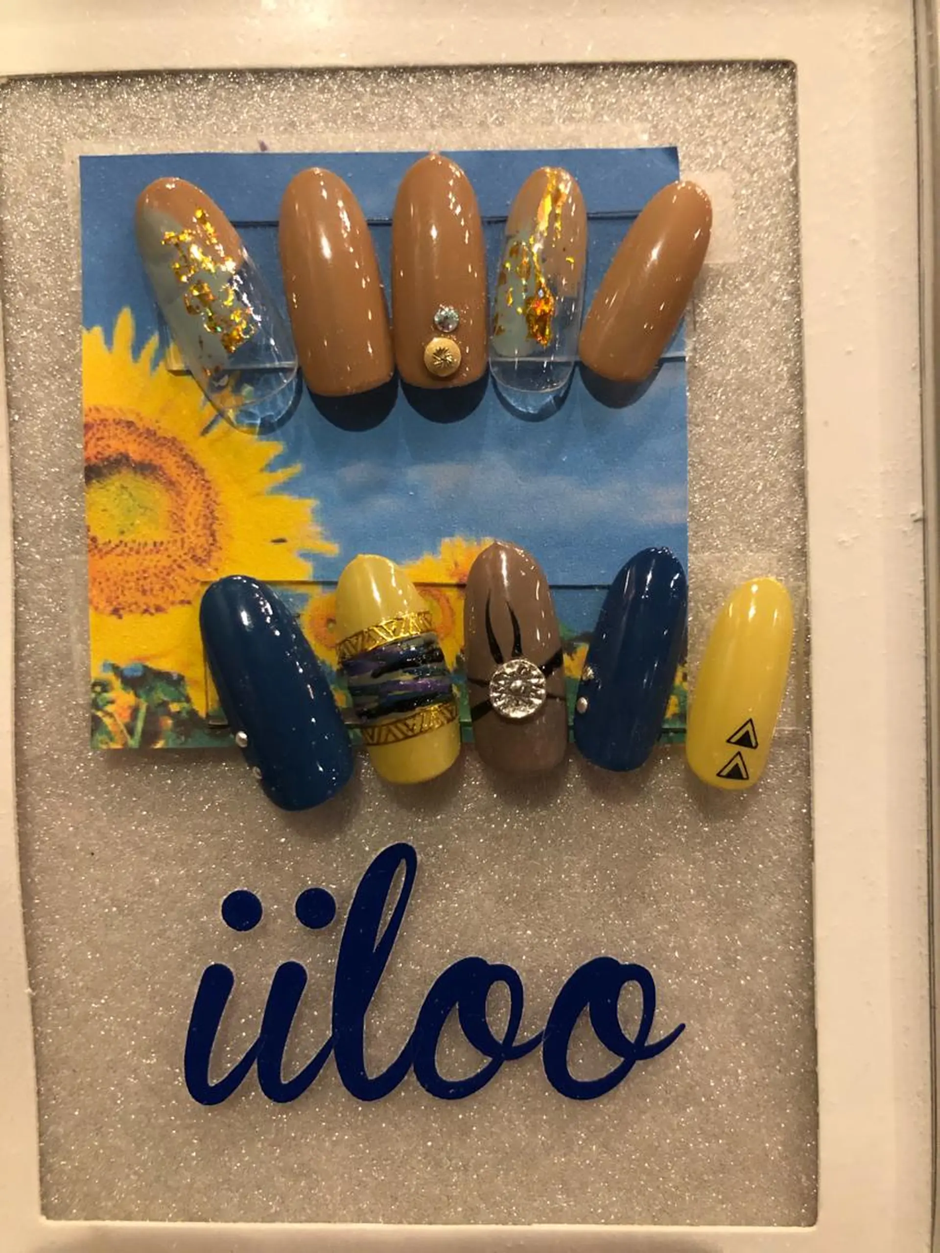 ネイル iiloo aromaworksのネイルデザイン