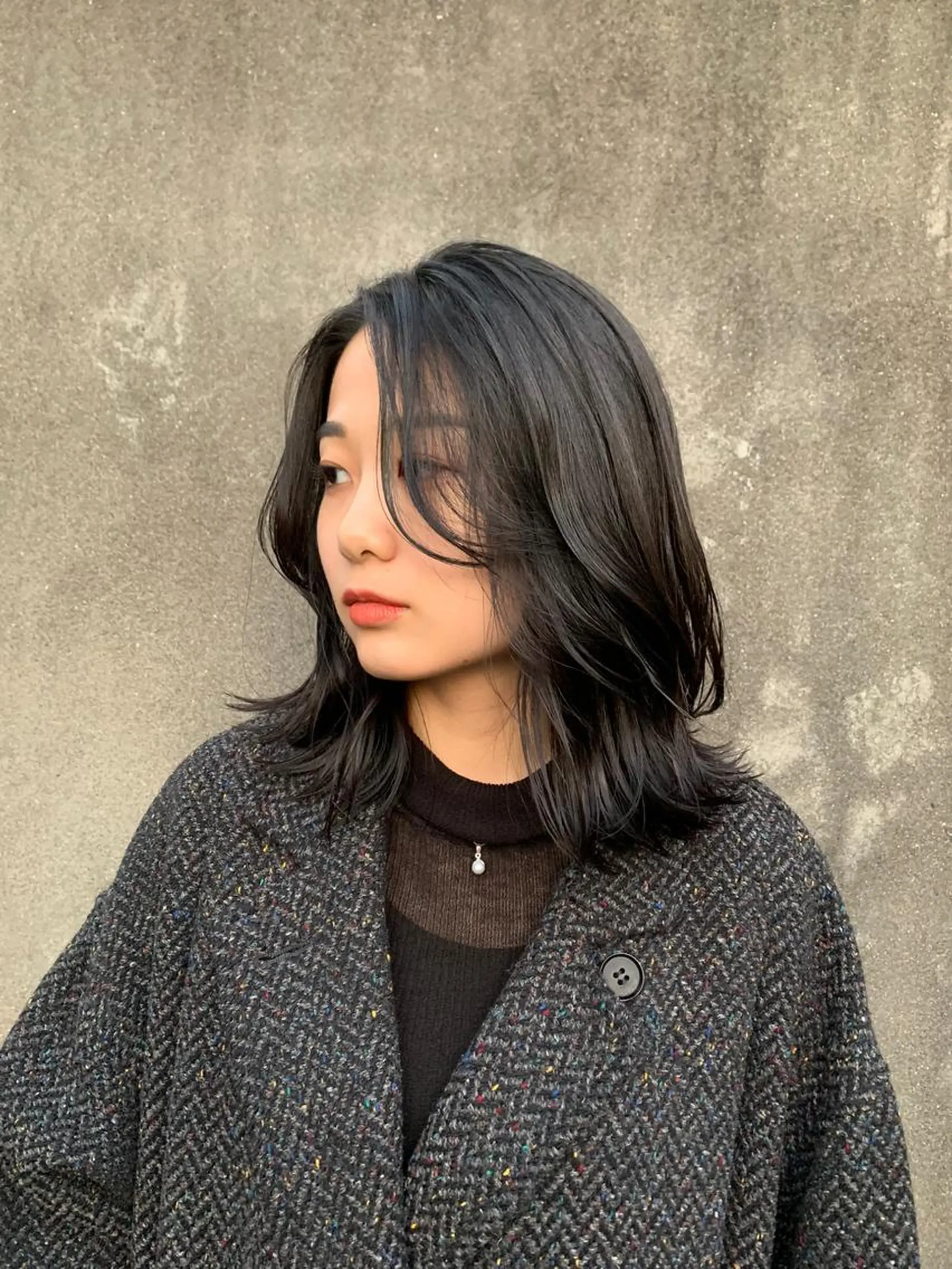 ミディアム SABO 🪴岡田知佳のヘアスタイル