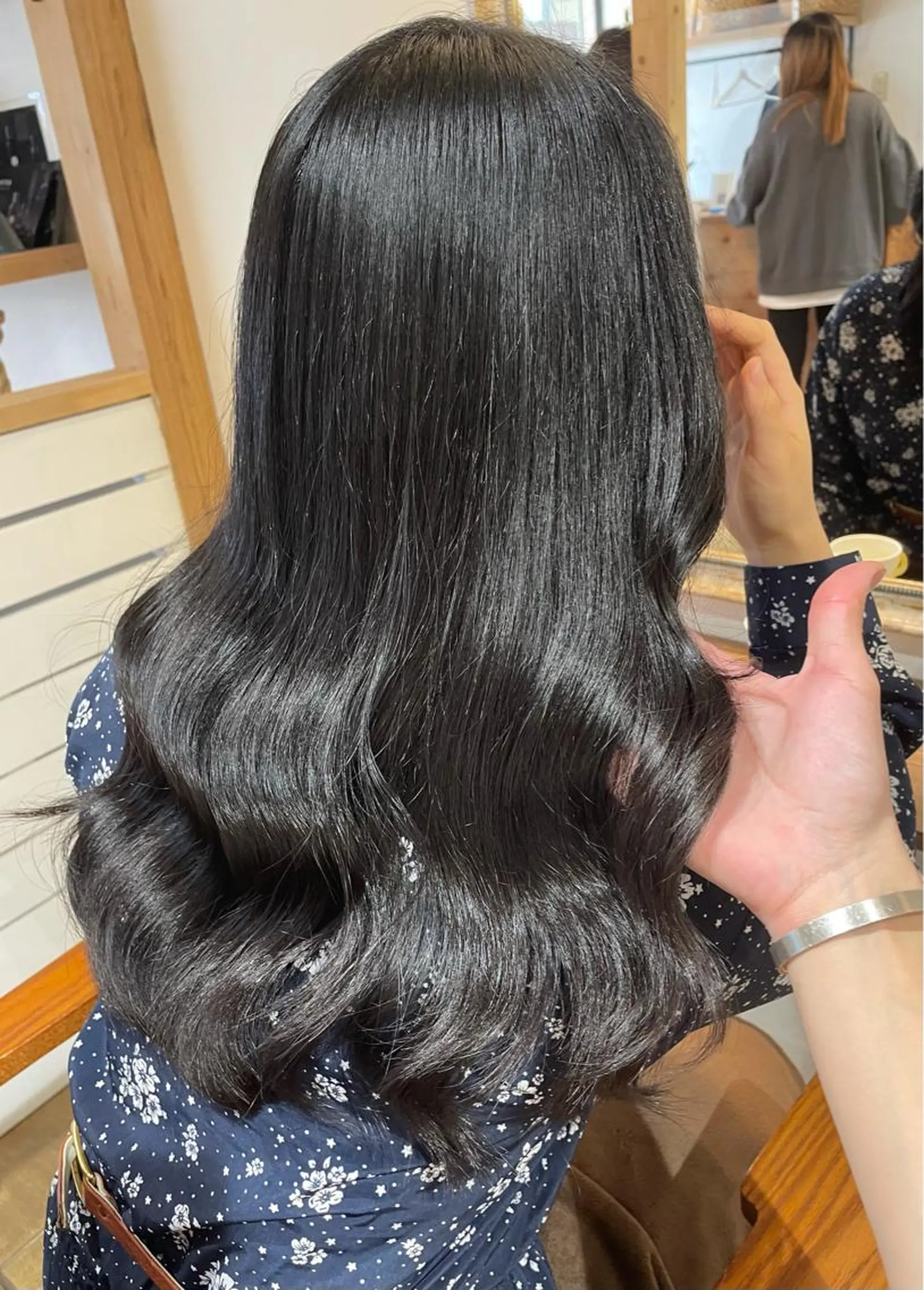 セミロング 渋谷 ミモザワークス タニグチヨシユキのヘアスタイル