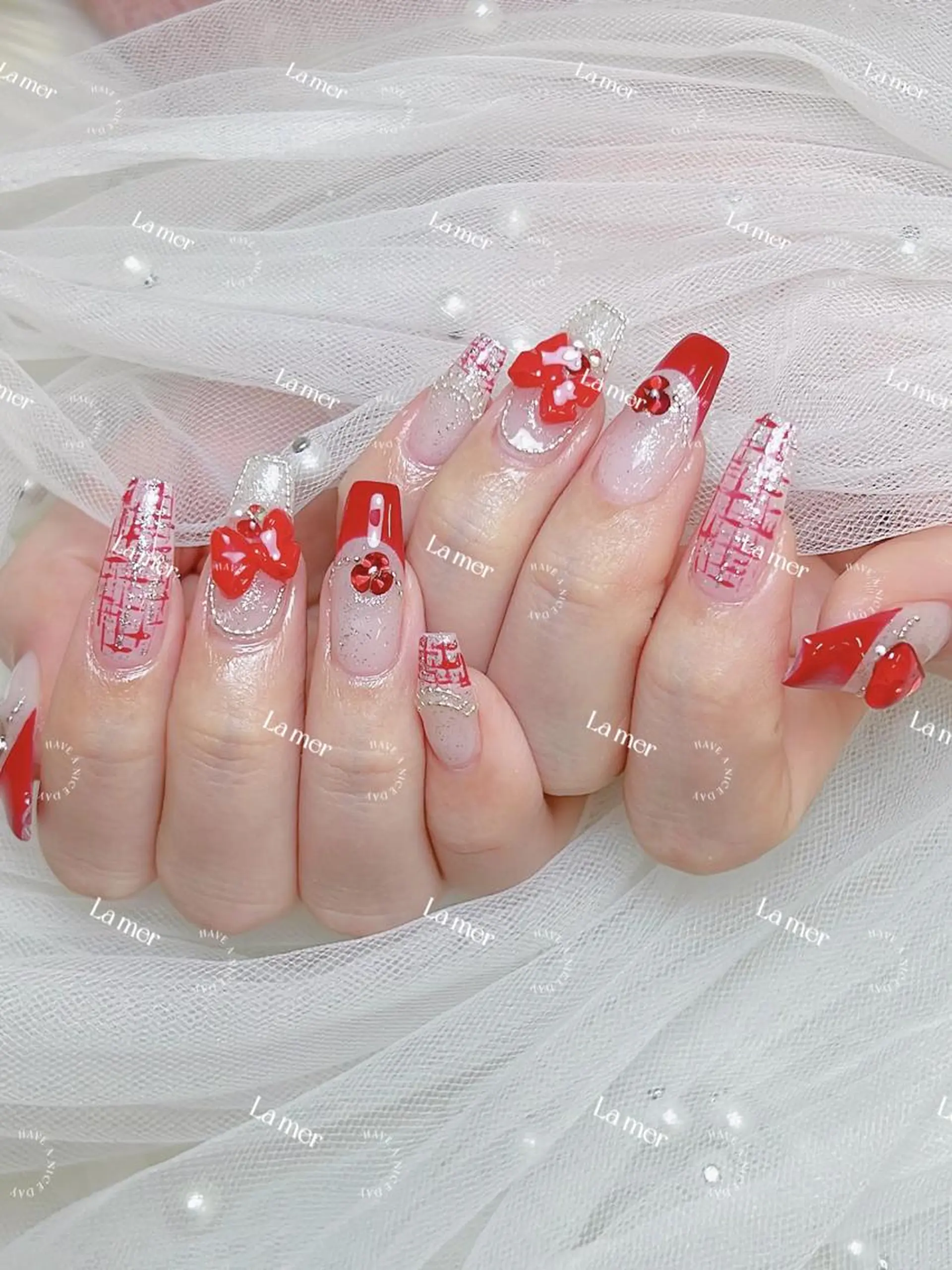 ネイル hikikibyee ♡のネイルデザイン