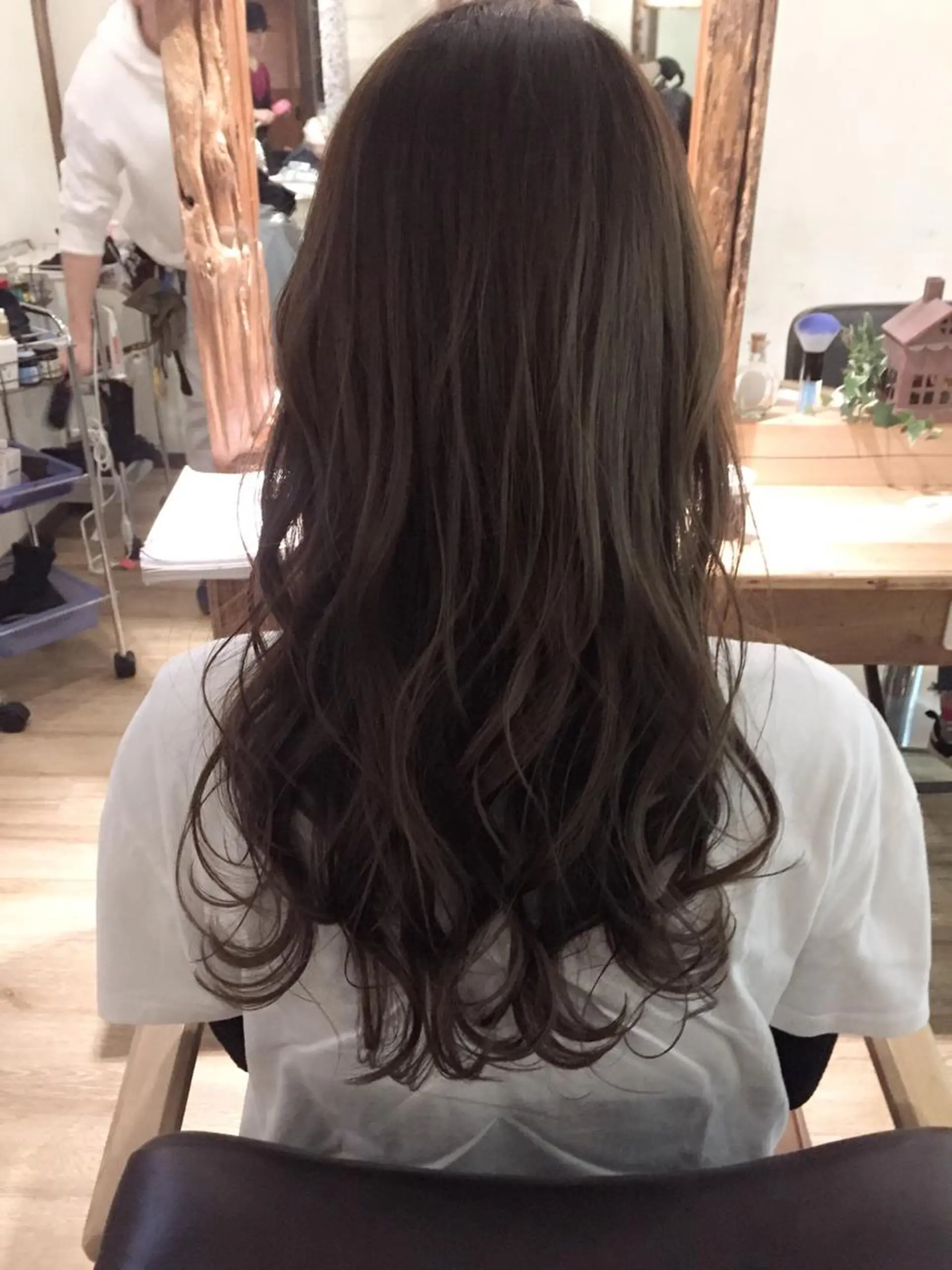 セミロング カラー アッシュ アッシュグレー アッシュグレージュ 透明感カラー グレージュ カット ヘアカラー トリートメント SALOWIN(サロウィン)広島並木通り所属・田村和範/似合わせ カラー/縮毛矯正のヘアスタイル