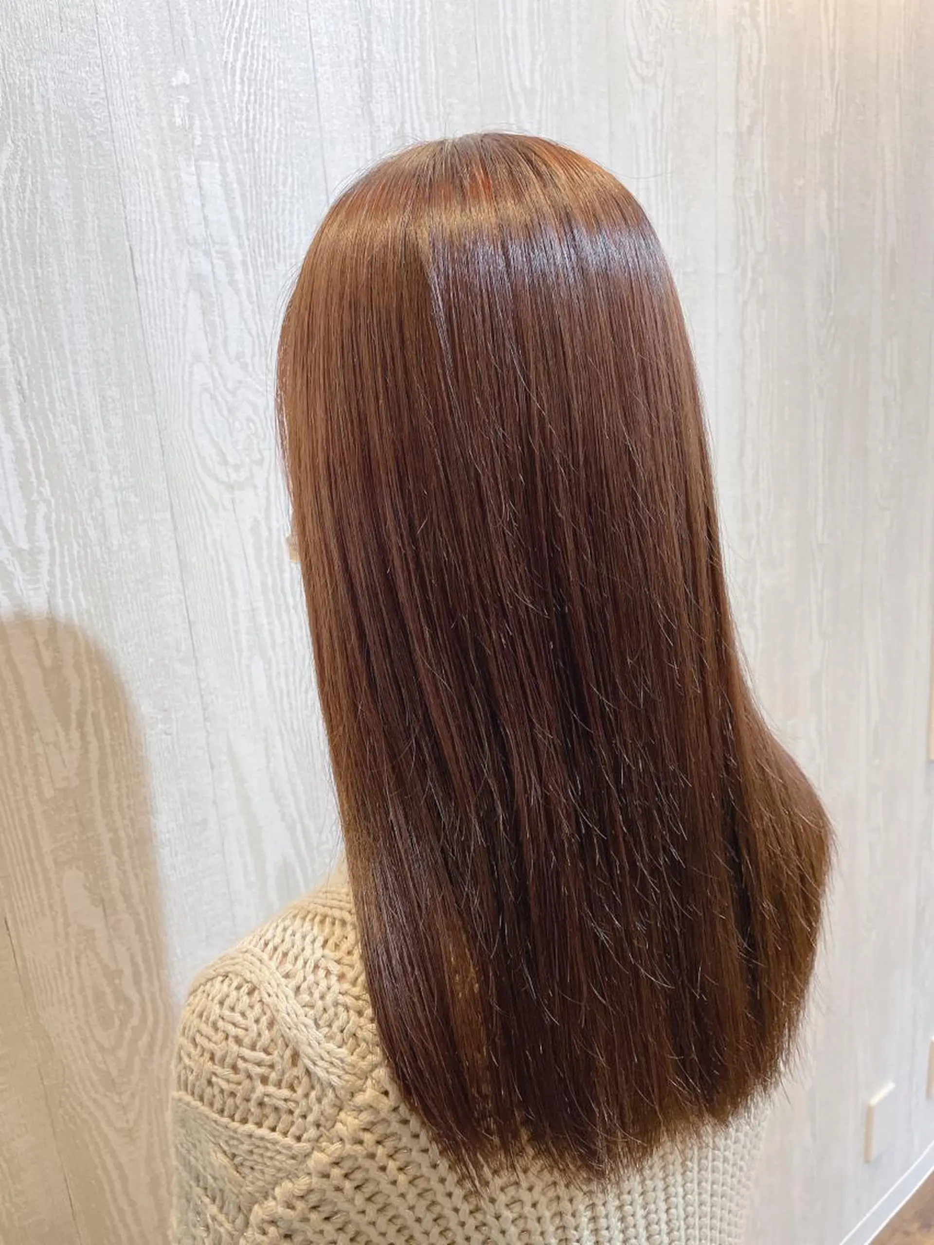 ミディアム カラー ヘアアレンジ ピンクカラー レッドカラー HUENEST アカデミーサロンのヘアスタイル