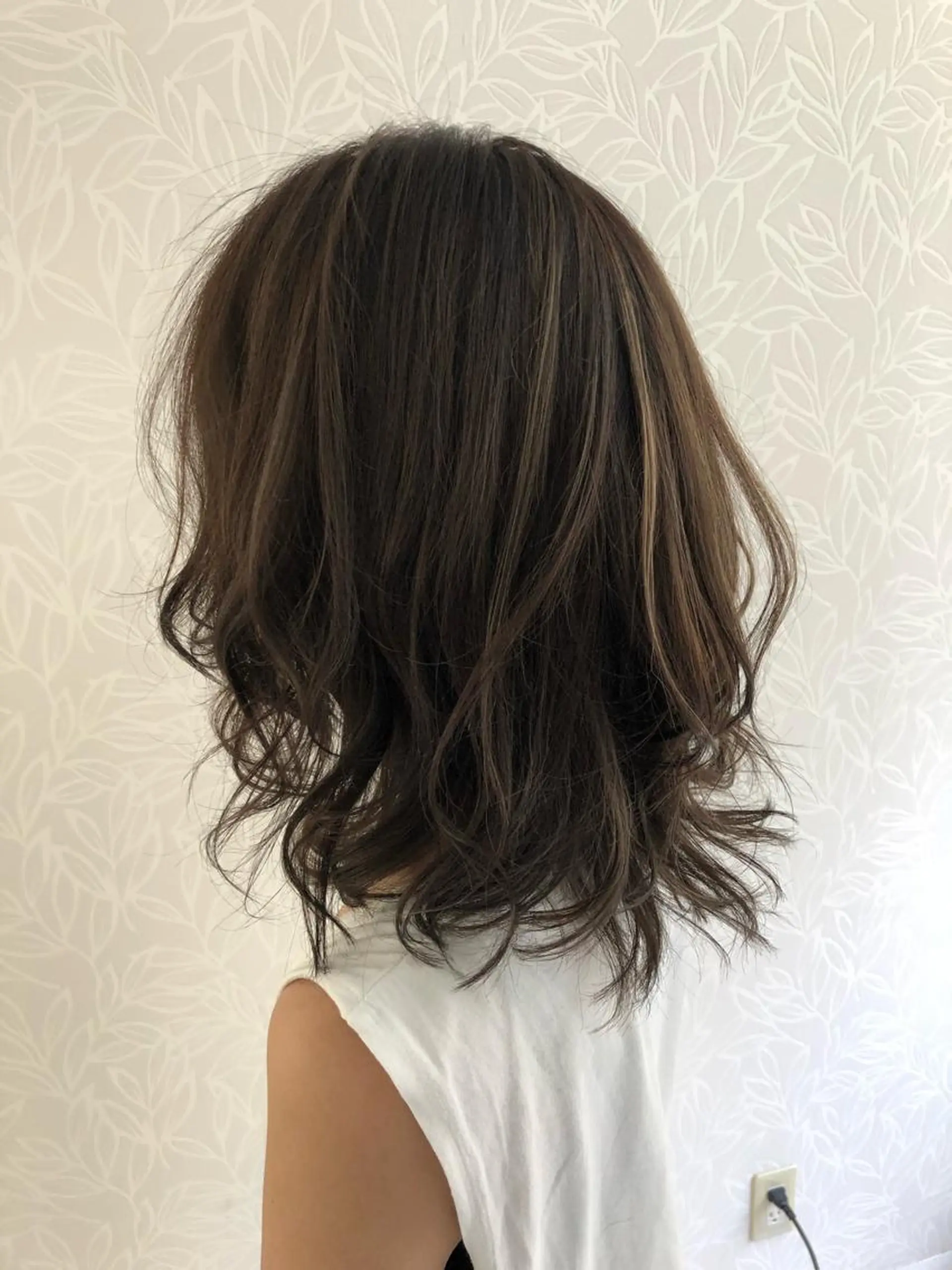 セミロング ハイライト 福元 保雄のヘアスタイル