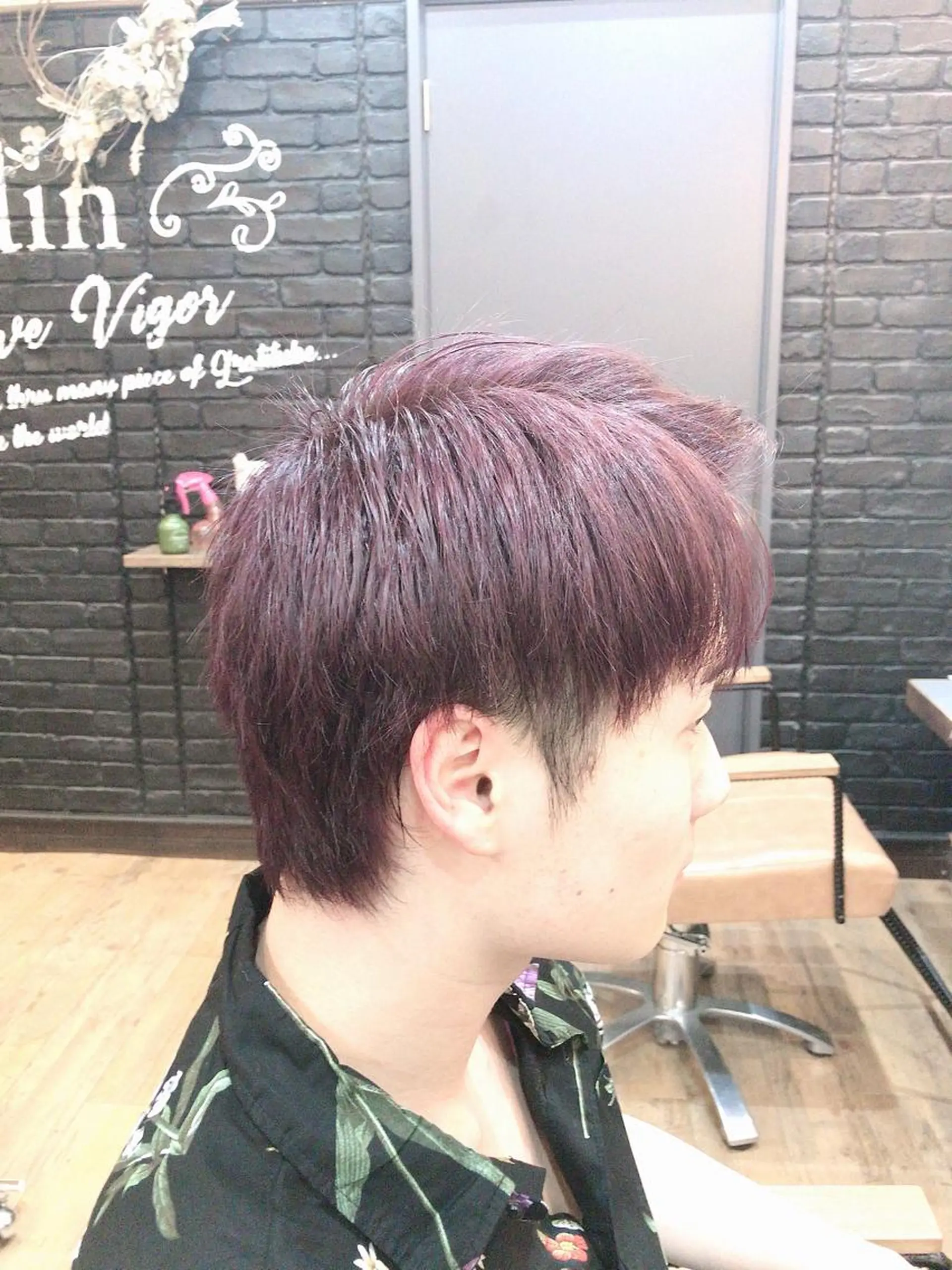 ショート カラー バイオレットカラー 特殊カラー特化 ✂️SHIAN フジのヘアスタイル