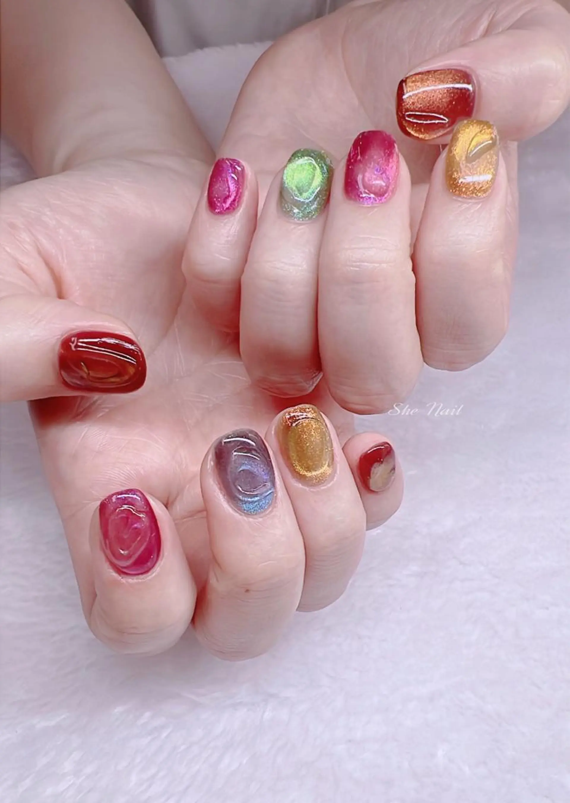 ネイル チークネイル 長さ出し フレンチネイル マグネットネイル ミラーネイル ハンドネイル She   Nail所属・ISA_ BELLAのネイルデザイン