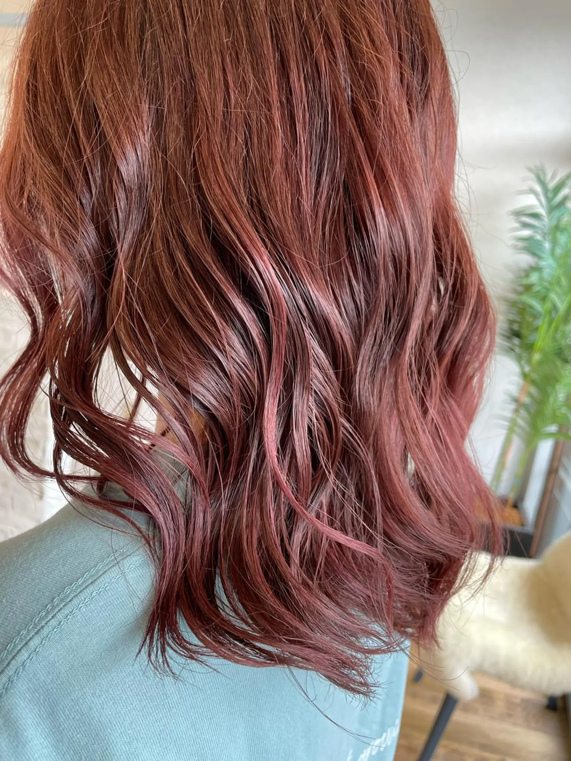ミディアム カラー ブリーチ 透明感カラー ダブルカラー インナーカラー ブリーチなしカラー ヘアカラー トリートメント classic kawasaki所属・川崎のカラー職人🥣 kentaのヘアスタイル