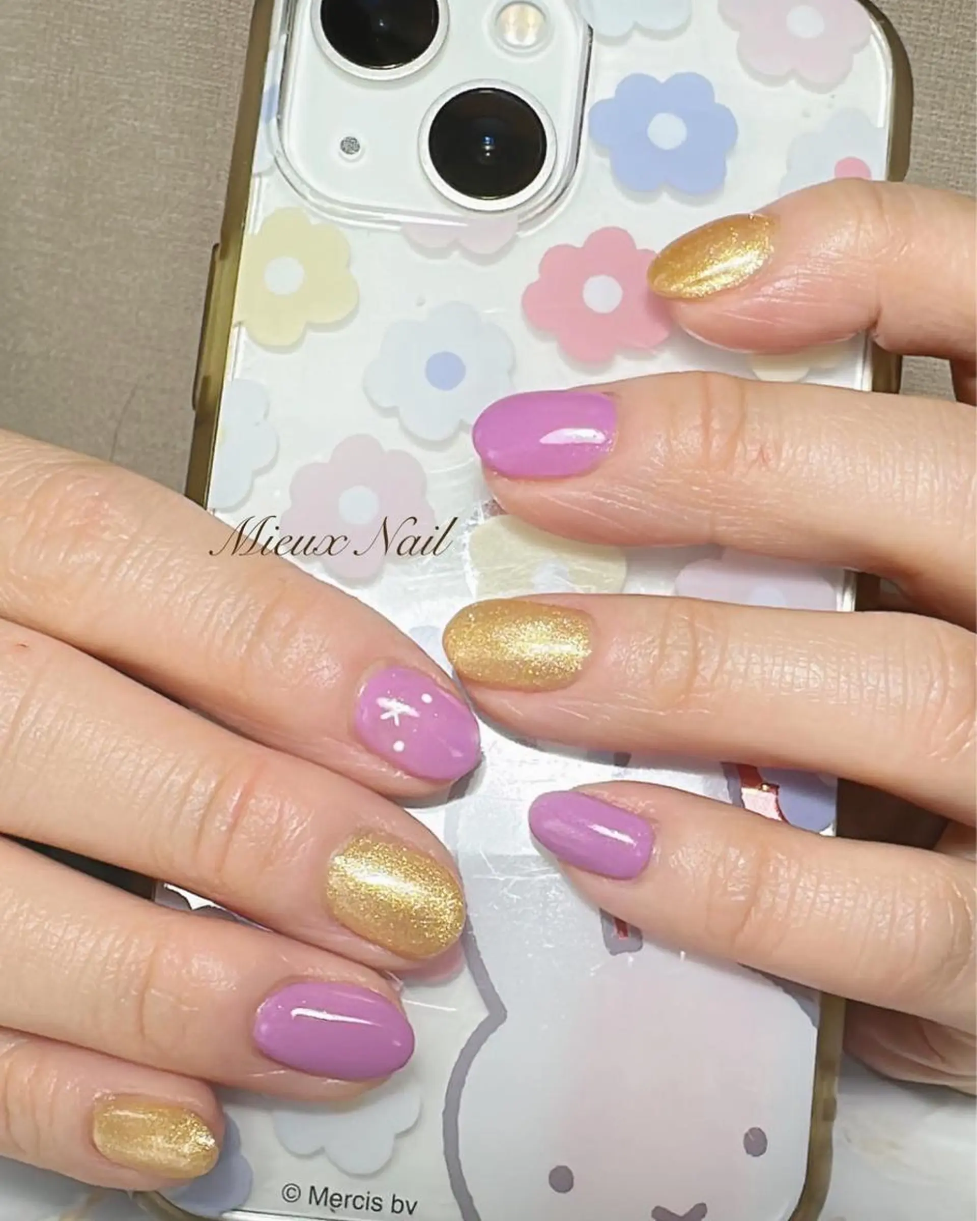 ネイル ブルー ラメ(グリッター) ワンカラーネイル シンプルネイル 冬ネイル ハンドネイル 市川 麻衣子のネイルデザイン