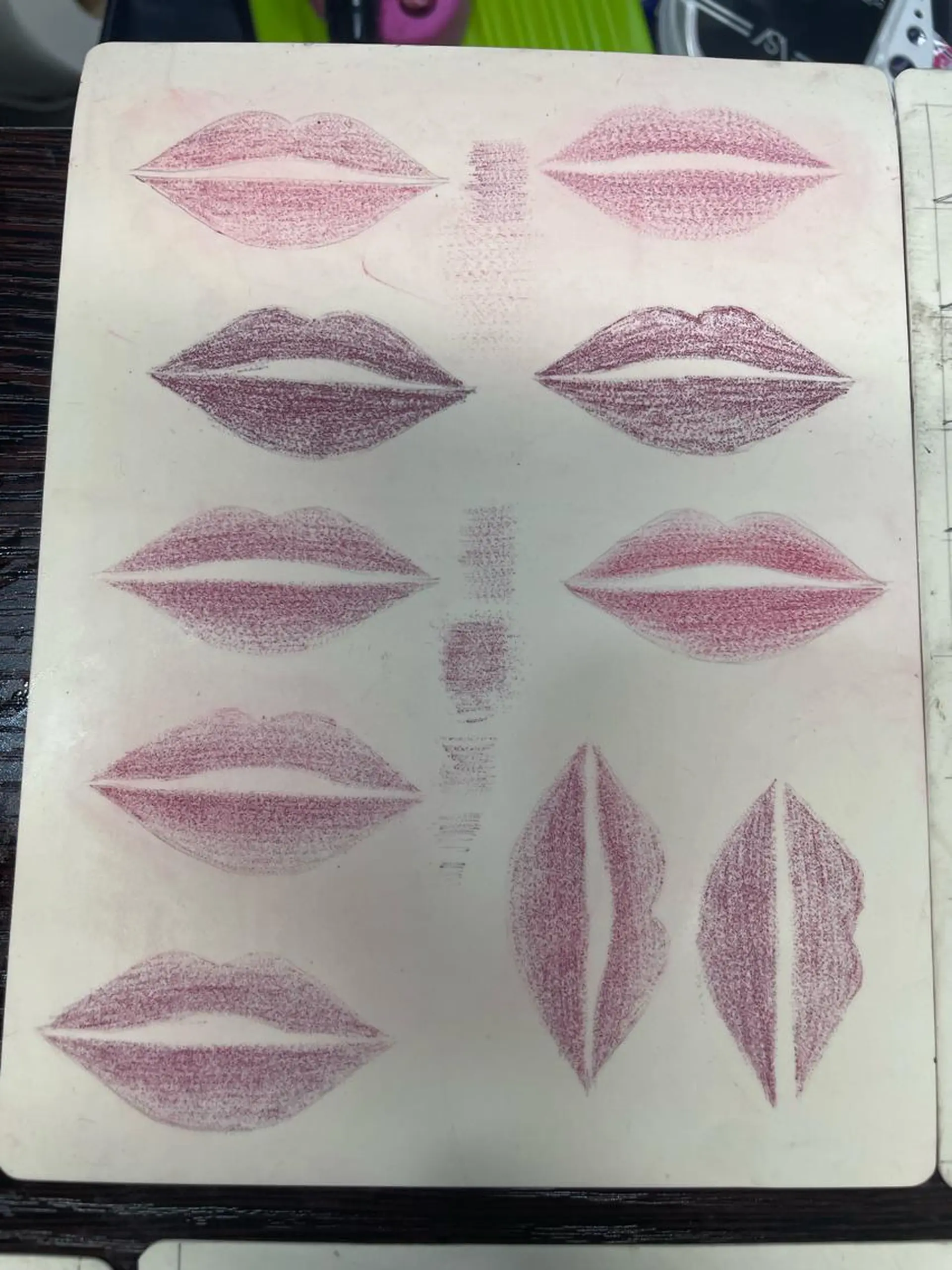 Salon de dahan所属・SALON DE DAHANのネイルデザイン