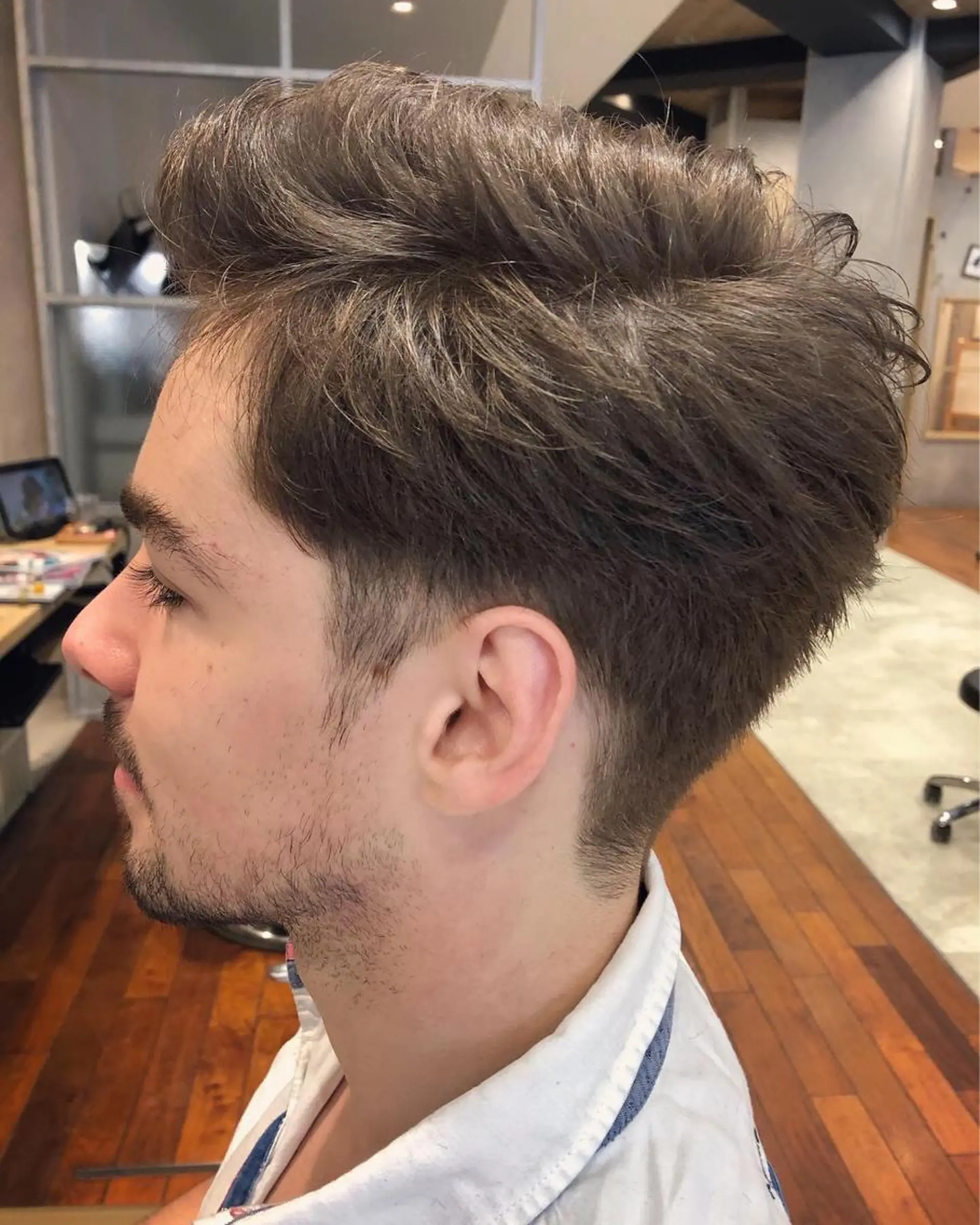 メンズ ハイダメージ毛 縮毛矯正のヘアスタイル