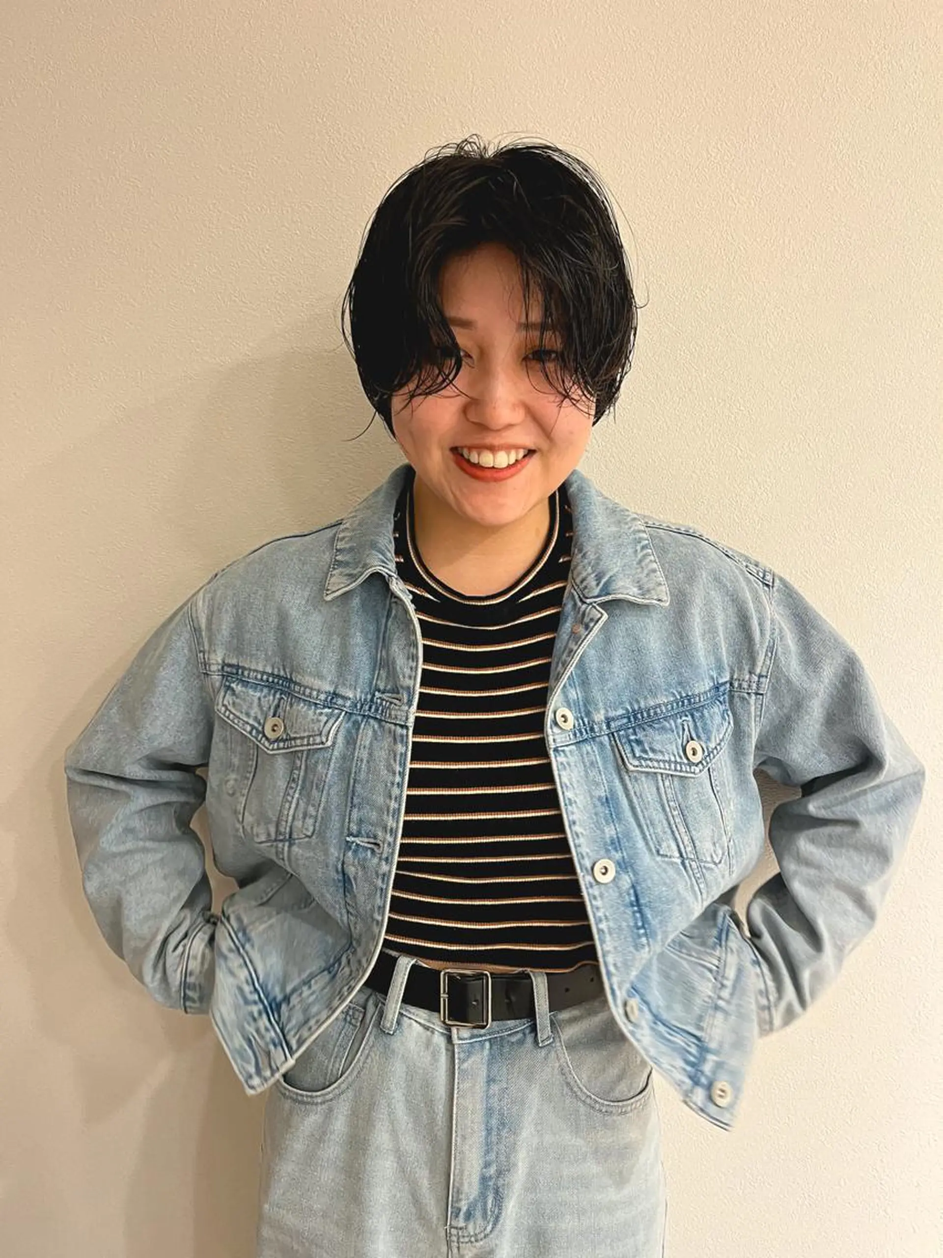 ショート パーマ ハンサムショート ショートヘア ニュアンスパーマ メンズハイトーン/栄 /イトウタケルのヘアスタイル