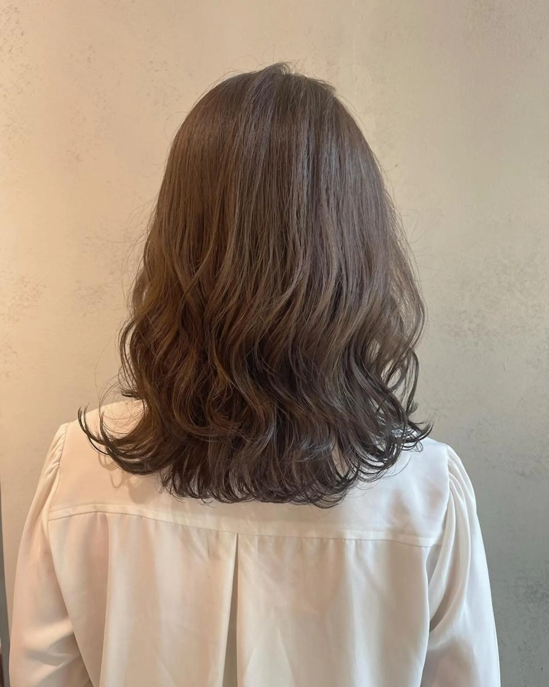 ミディアム カラー ヘアアレンジ イルミナカラー 髪質改善 レイヤーカット 外ハネヘア 縮毛矯正 ❥【韓国風ヘア】 stylist 林❥のエステ・リラクイメージ