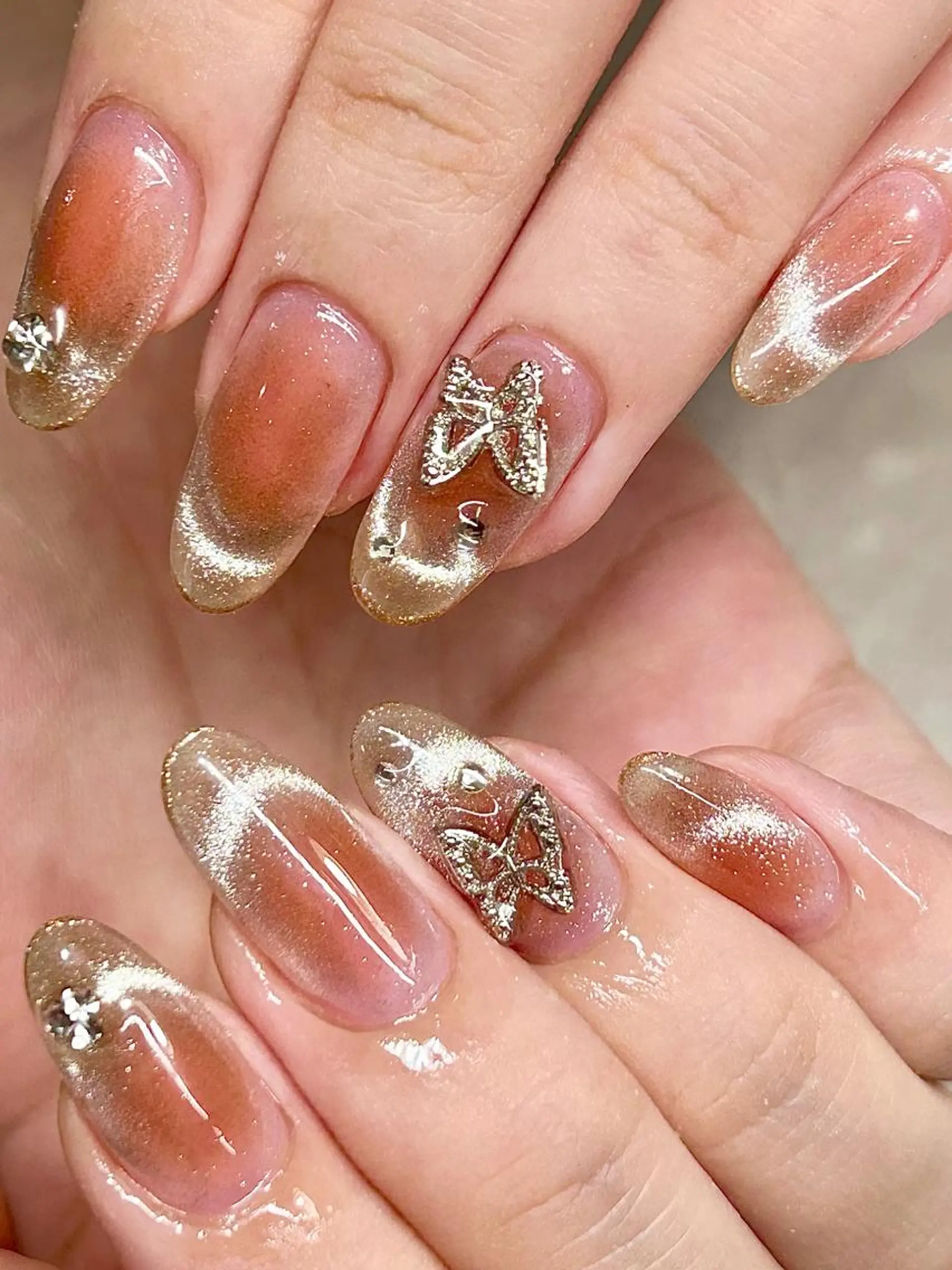 ネイル ハンドネイル ❤️💛🩵京橋 痛ネイル⭐️3Dのネイルデザイン