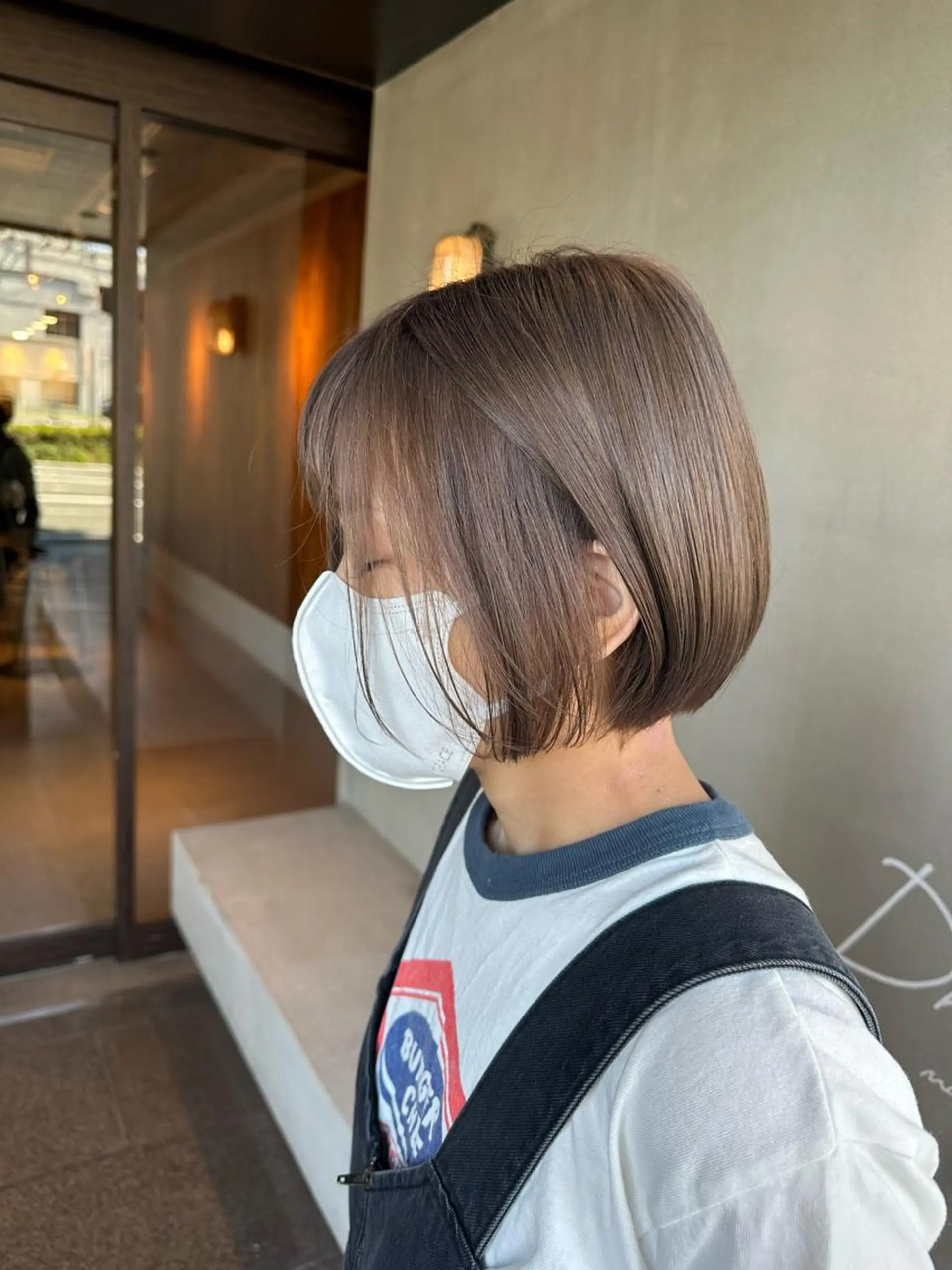 ショート カラー グレージュ ボブ 福崎 真奈のヘアスタイル