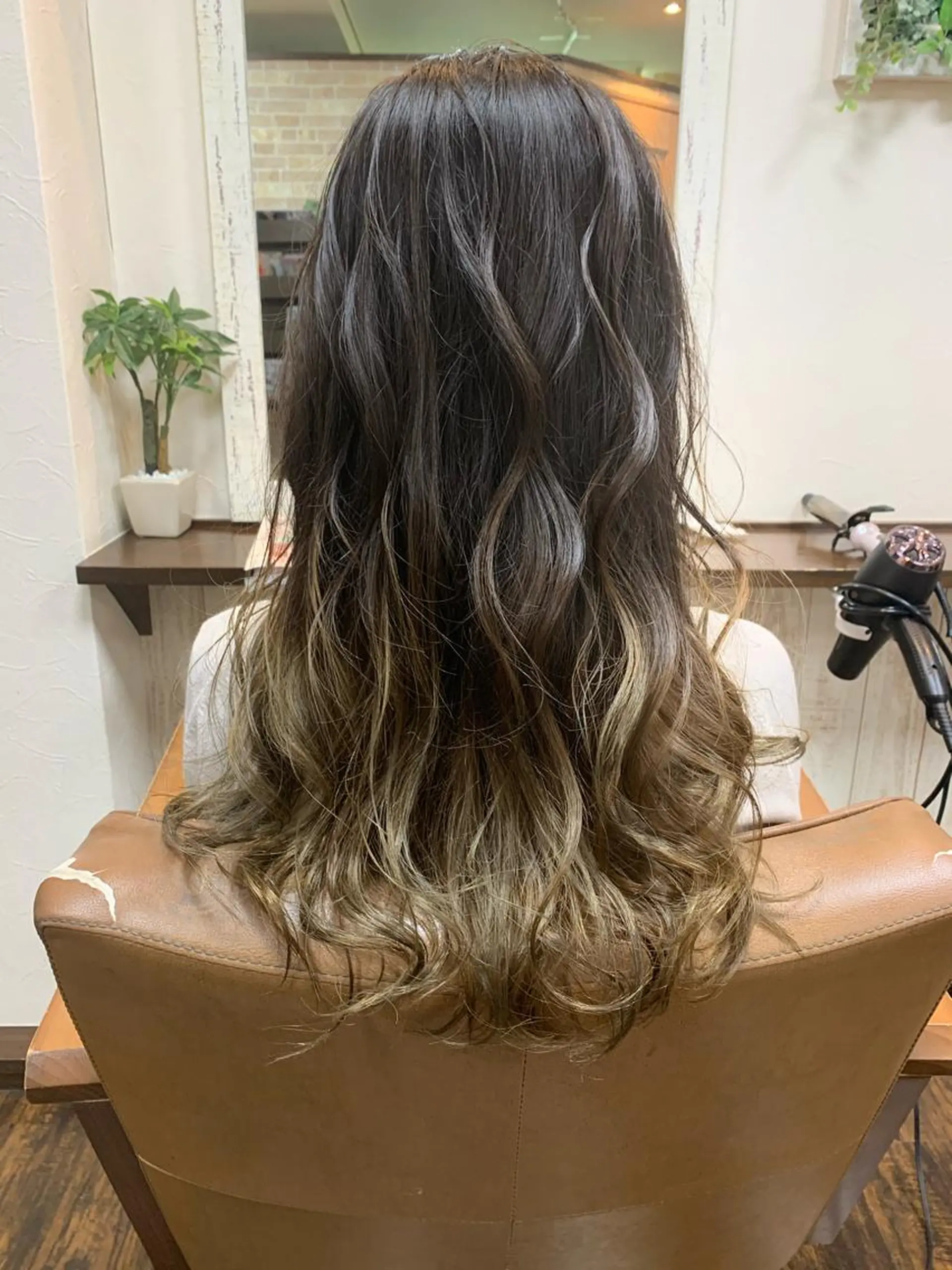 ロング カラー カット ヘアカラー トリートメント est hair Ameri 松戸西口店所属・est  店長 ✂︎高橋✂︎のヘアスタイル