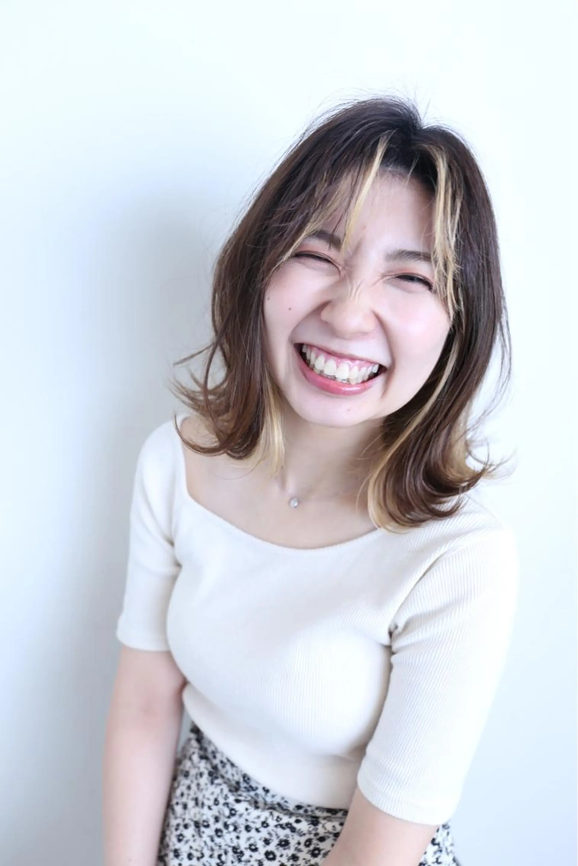 ミディアム カラー ヘアアレンジ 12月限定クーポン 💕大量更新ブリーチのヘアスタイル