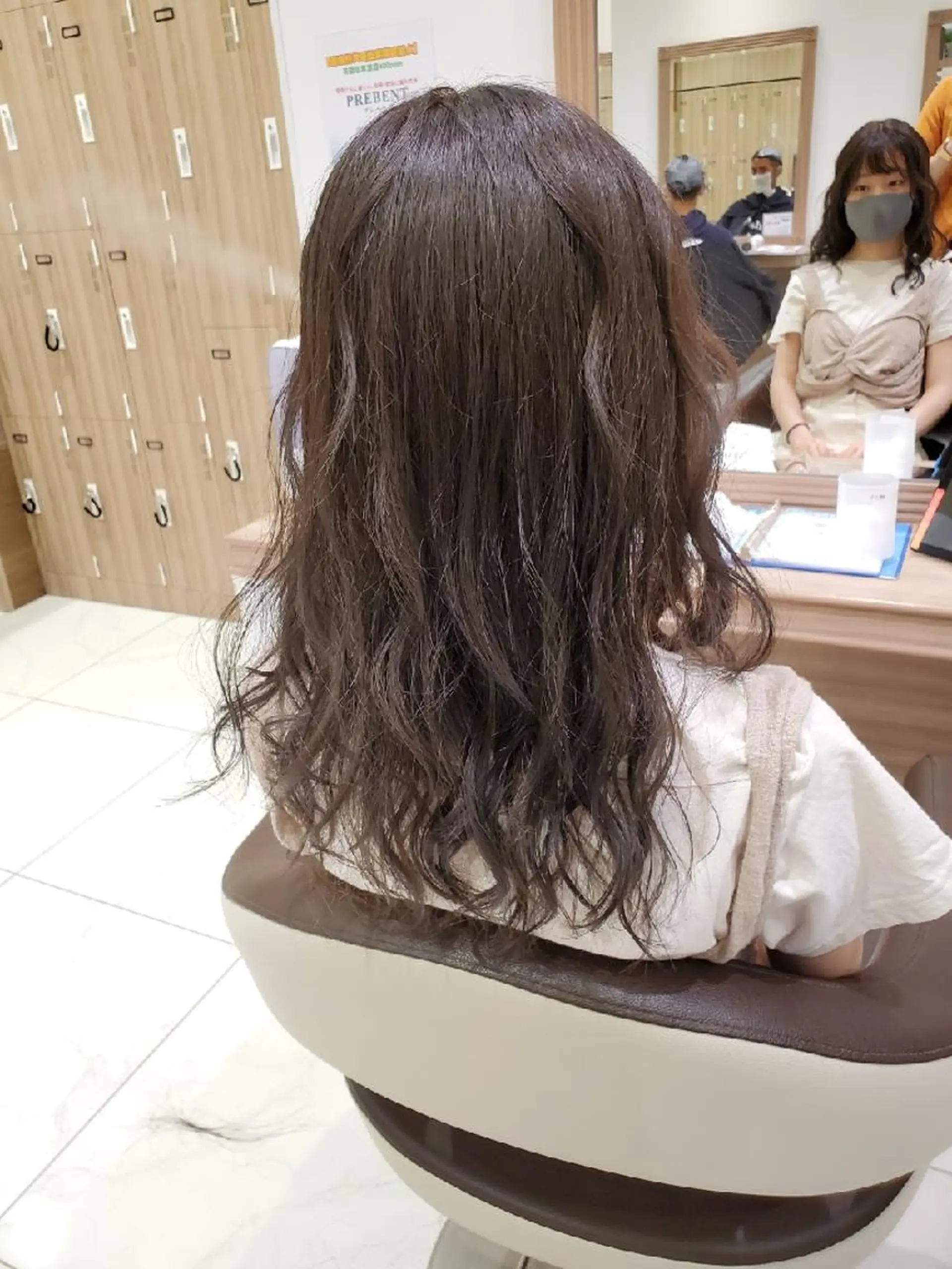 セミロング カラー グレージュ イルミナカラー 中村 和貴のヘアスタイル