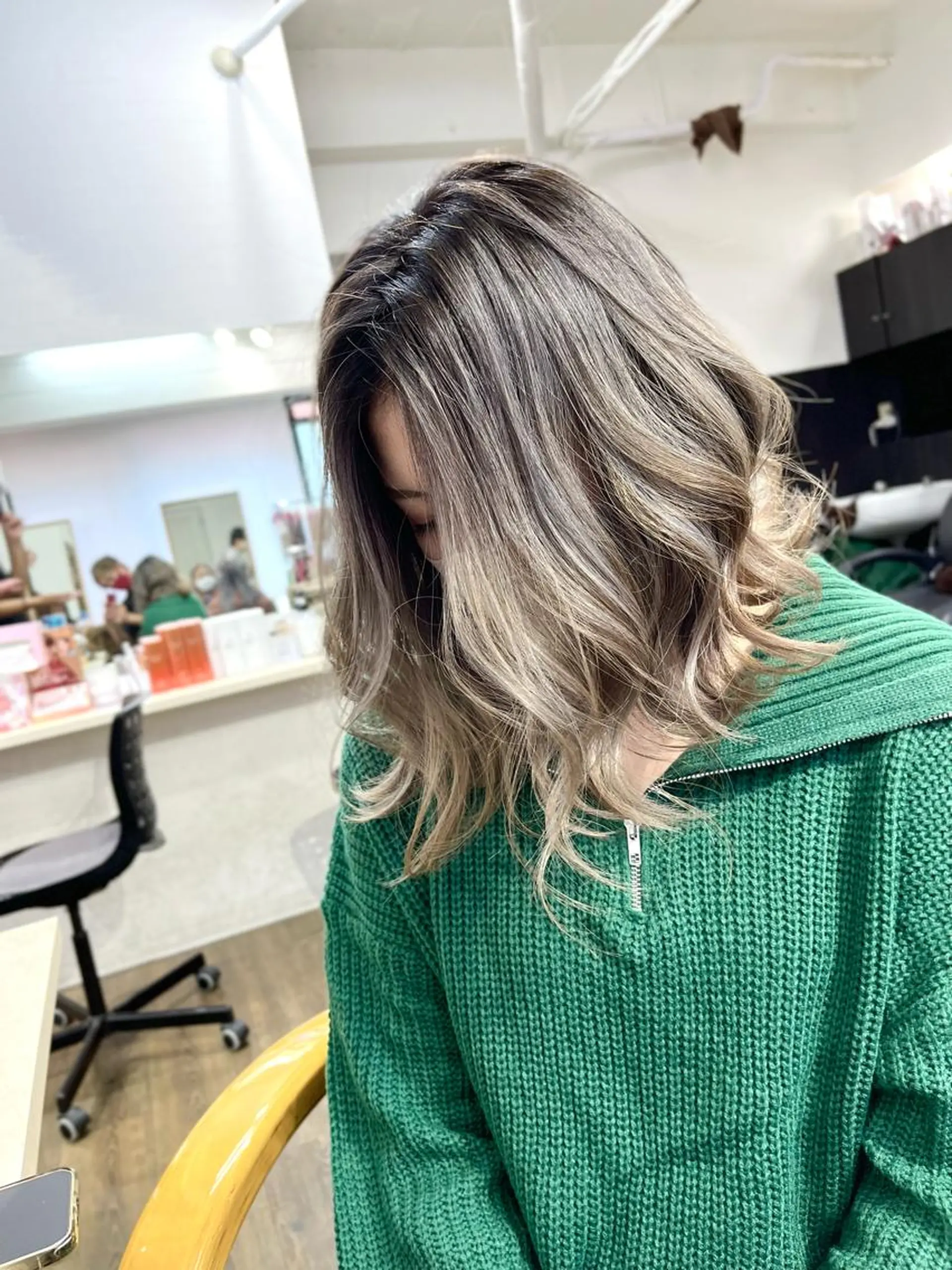 ミディアム ヘアカラー XELVE所属・髪質改善♠️ KENTAROのヘアスタイル