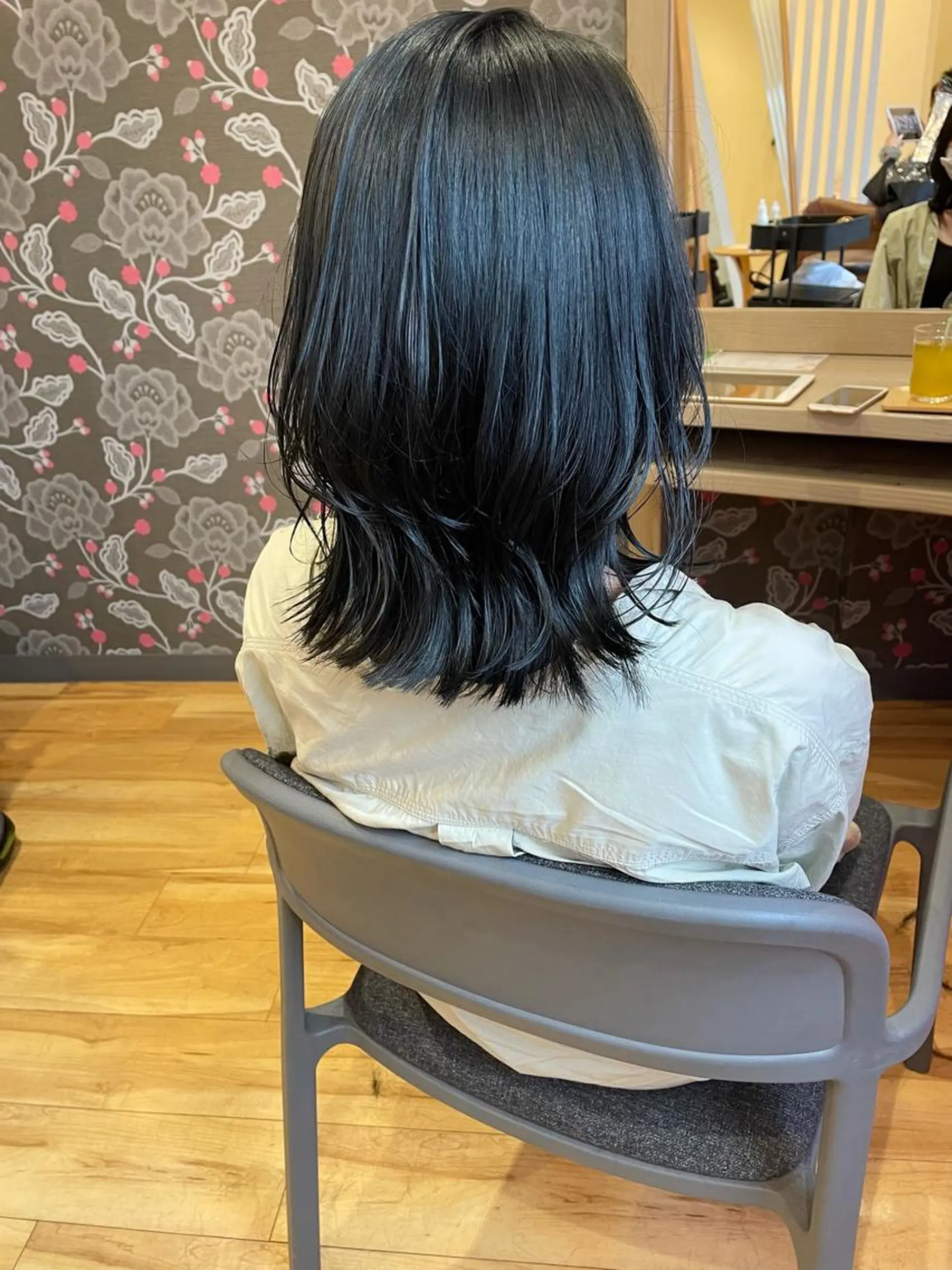 ミディアム カラー ヘアアレンジ ネイビーカラー レイヤーカット ウルフカット ウルフレイヤー カット ヘアカラー トリートメント ヘッドスパ 北九州美容室 🕊️わかな✂︎のヘアスタイル