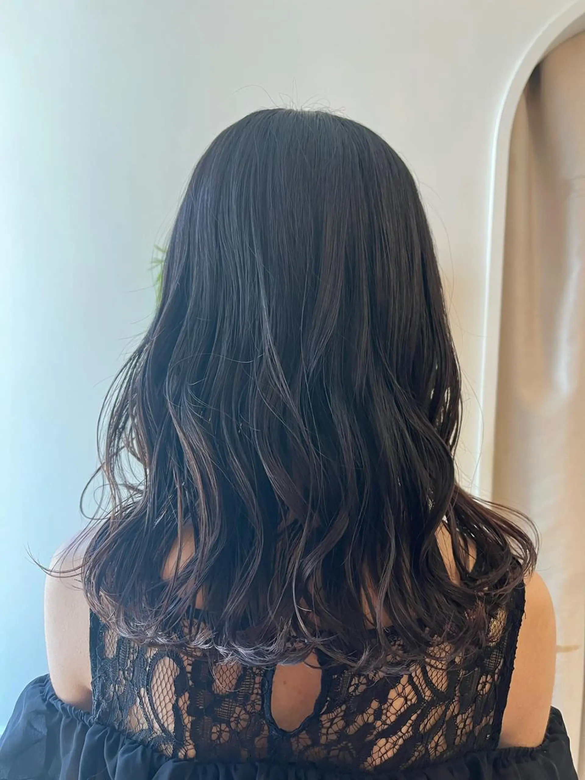 ミディアム パーマ SIKI yuuna モテ韓国ヘア☁️のヘアスタイル