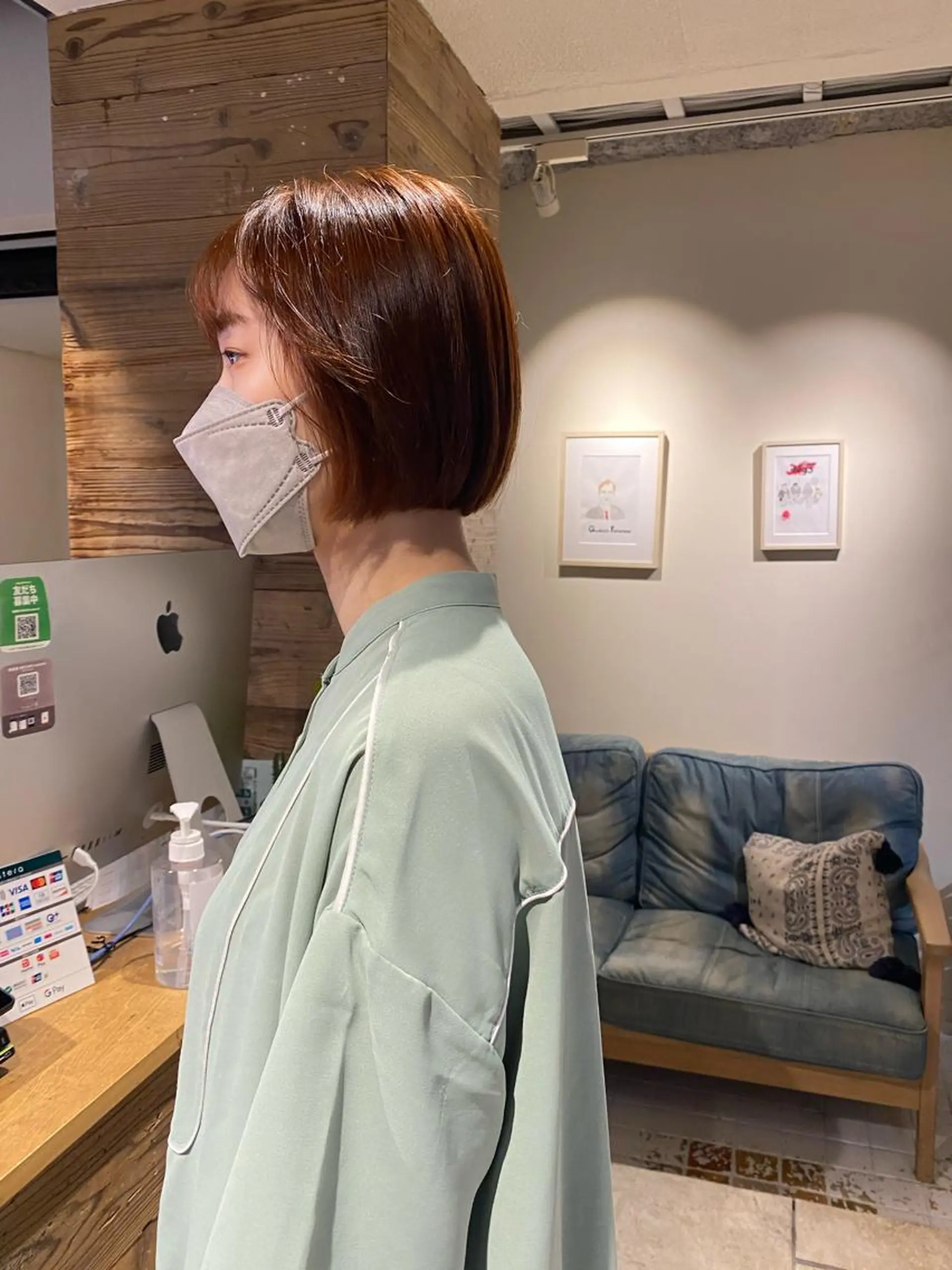 ショート カラー ベージュカラー ブリーチ ブリーチなしカラー オレンジ オレンジベージュ io濱川 遥のヘアスタイル