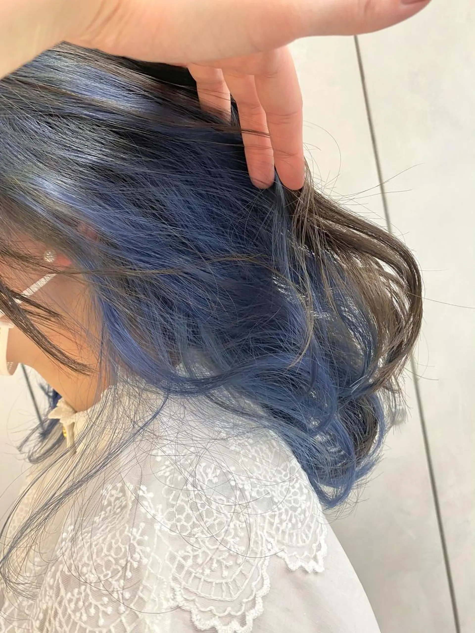 ミディアム カラー ブルーカラー ヘアカラー ピンク/ベージュ /似合わせ/田島百華のヘアスタイル
