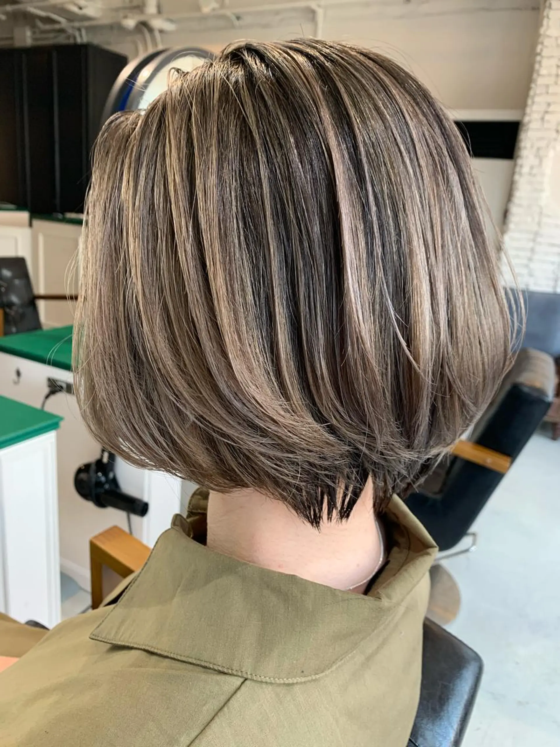 ショート ショートボブ ボブ レイヤーカット ショートヘア ヘアカラー トリートメント Lien   副店長 小林亨のヘアスタイル