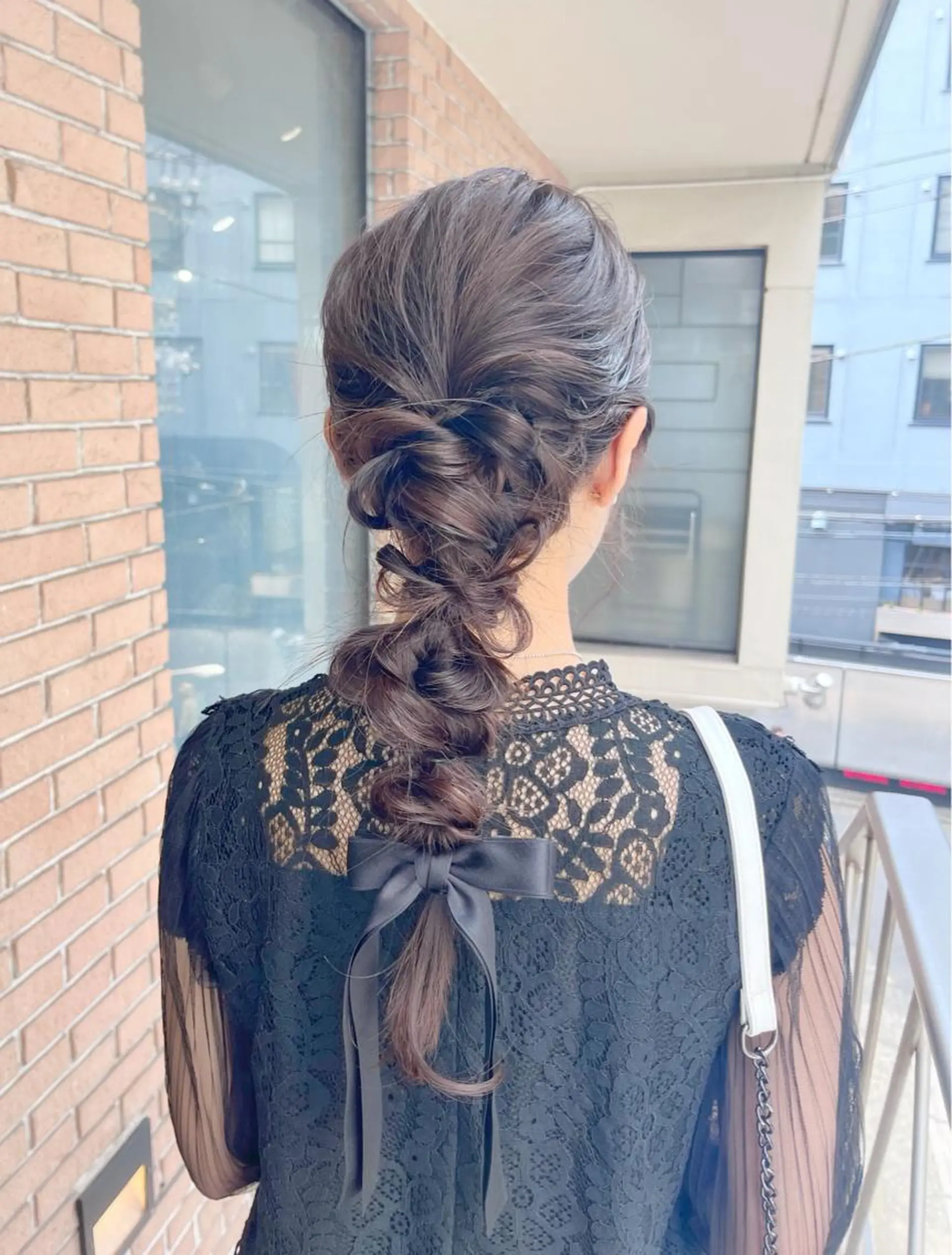ロング ヘアアレンジ ヘアセット ピンクカラー🩷 ヘアセットＮＯ.1のヘアスタイル