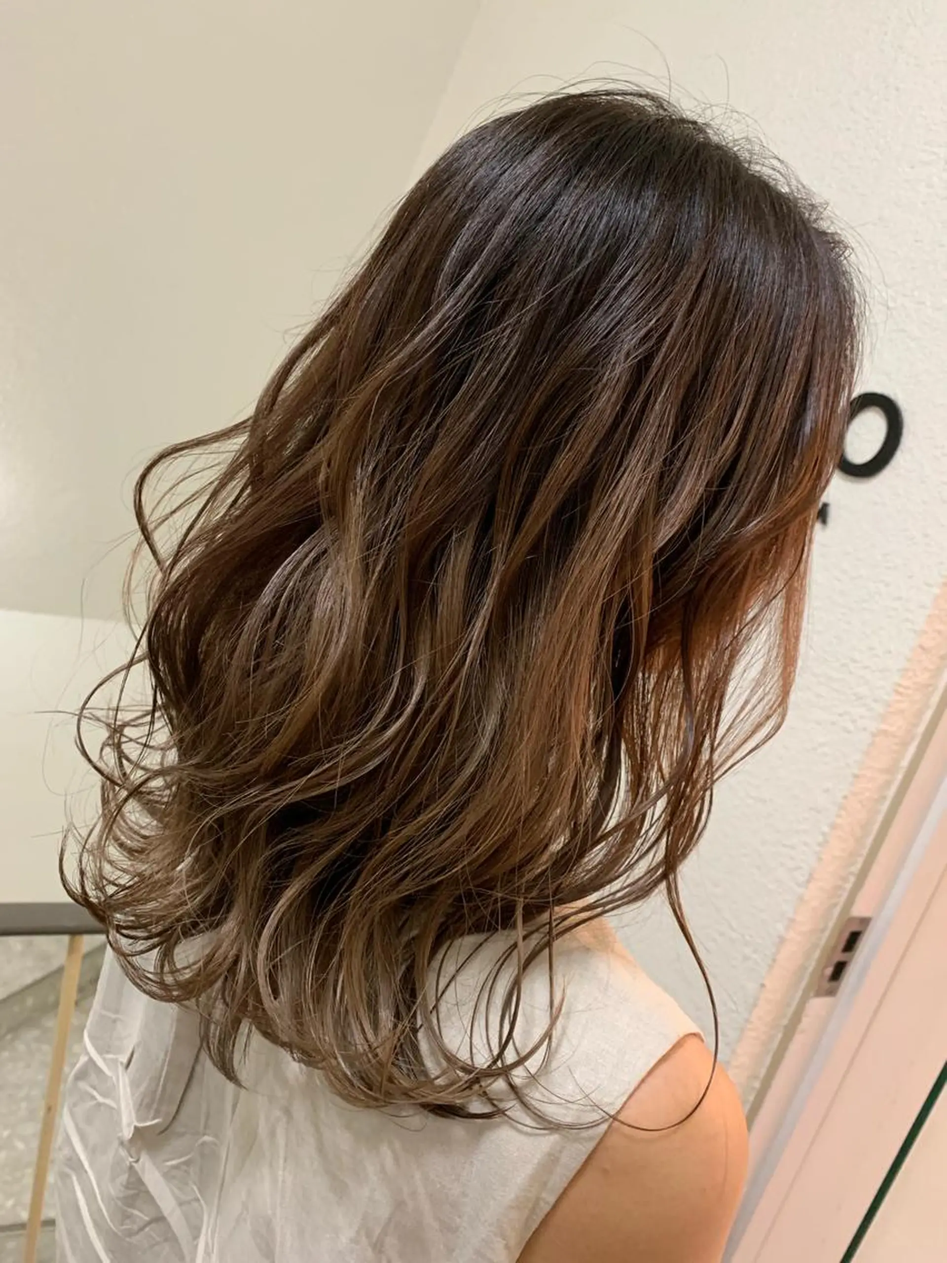 ミディアム ヘアカラー 村阪 由美子のヘアスタイル