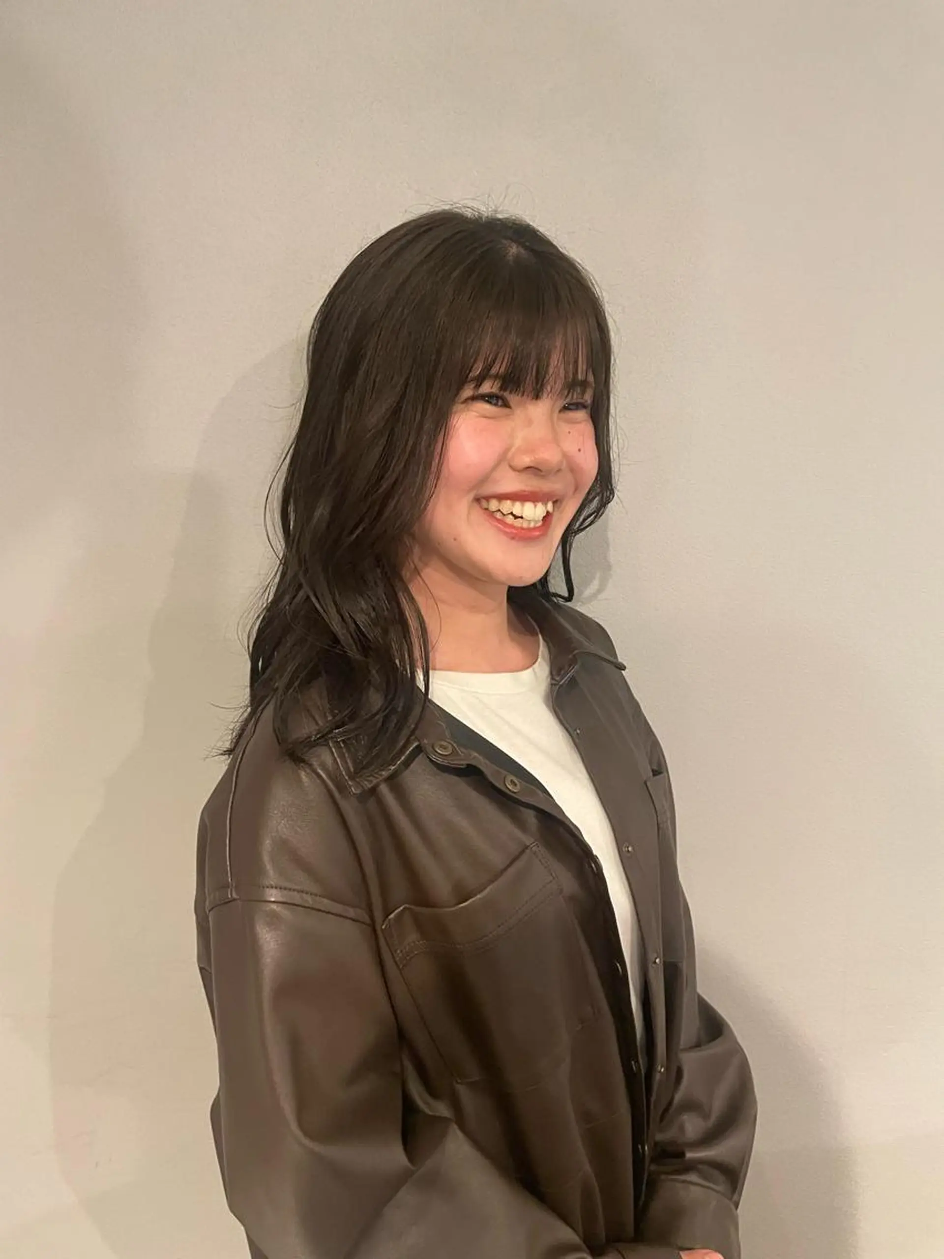 ミディアム 伊藤 愛里のヘアスタイル