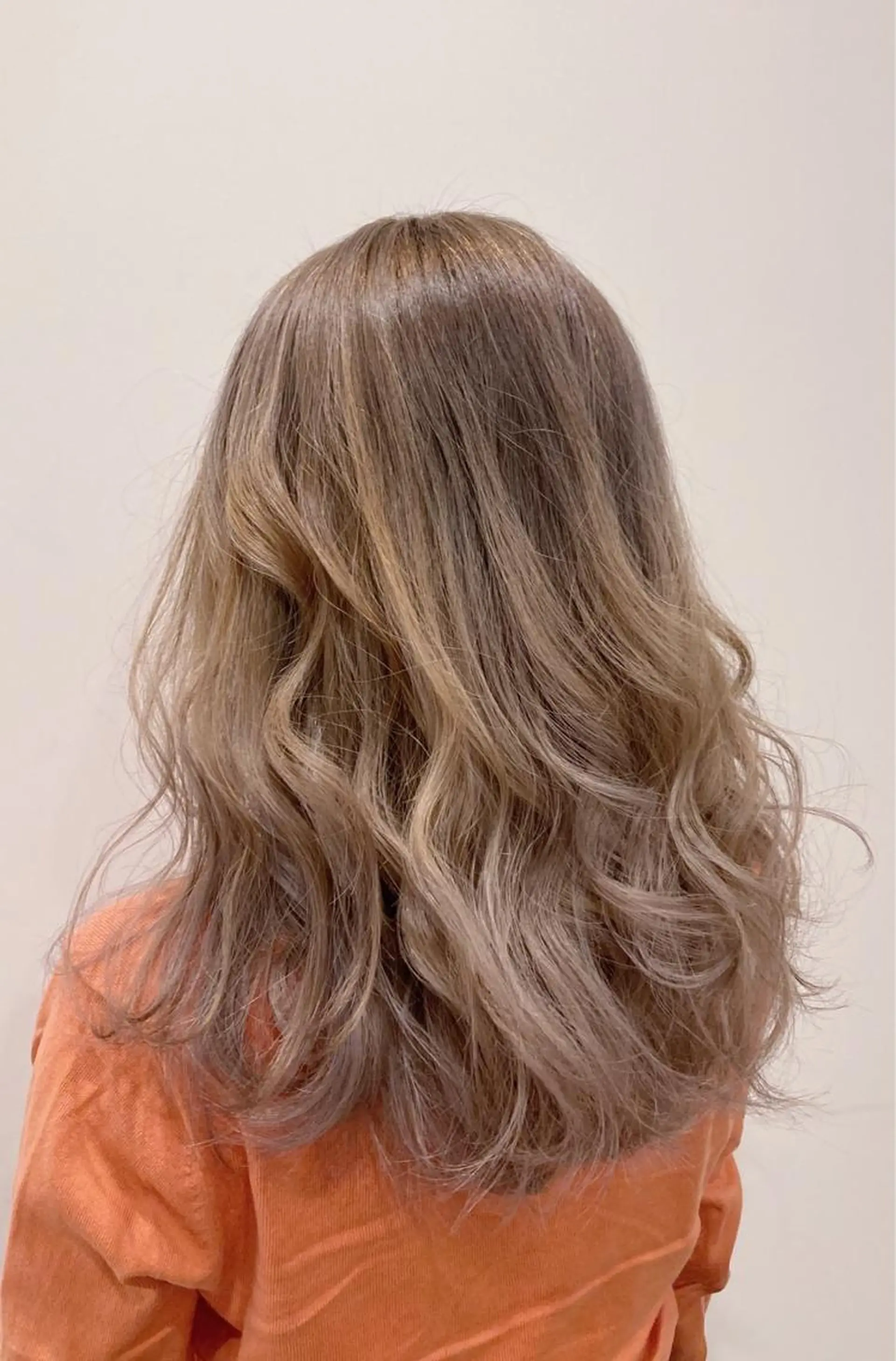 カラー 🌈Agu hair 副店長/岩渕蓮のヘアスタイル