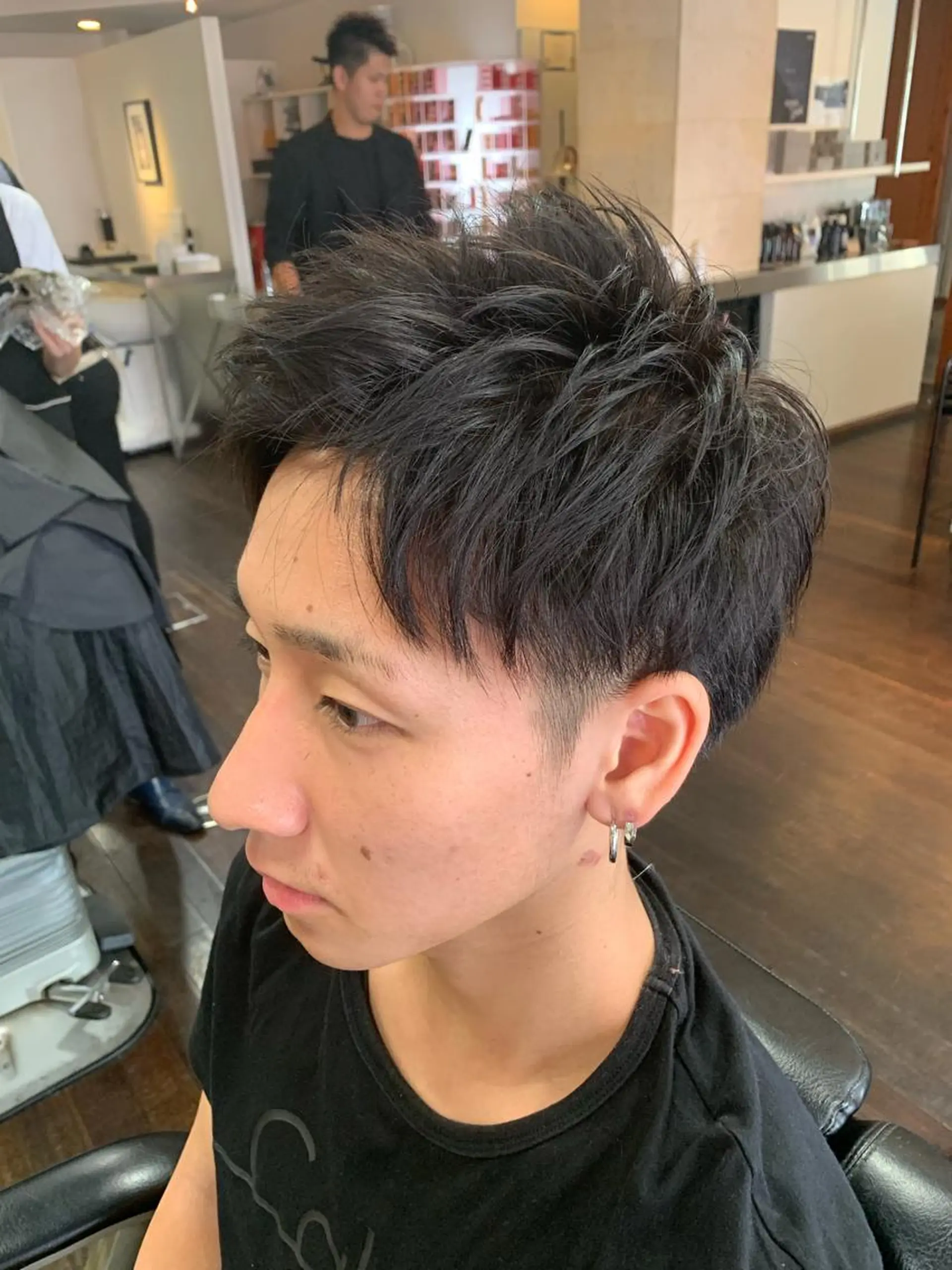 ショート メンズ アップバング ツーブロック ショートヘア AKALA HAIR 〜kaui〜所属・向井 優汰のヘアスタイル