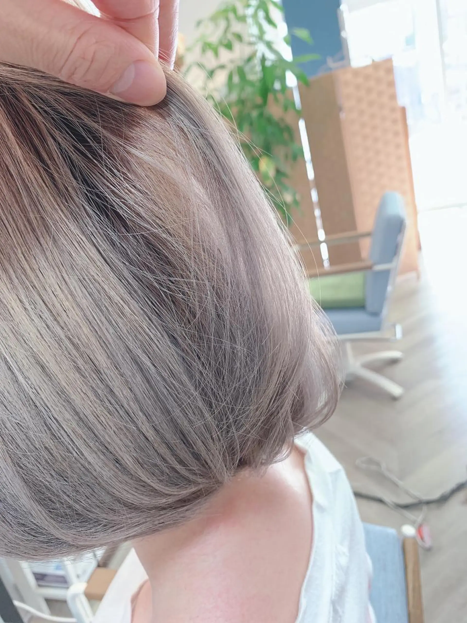 ショート カラー ブリーチ グレージュ Beach private salon所属・Beach 代表 KENTAのヘアスタイル