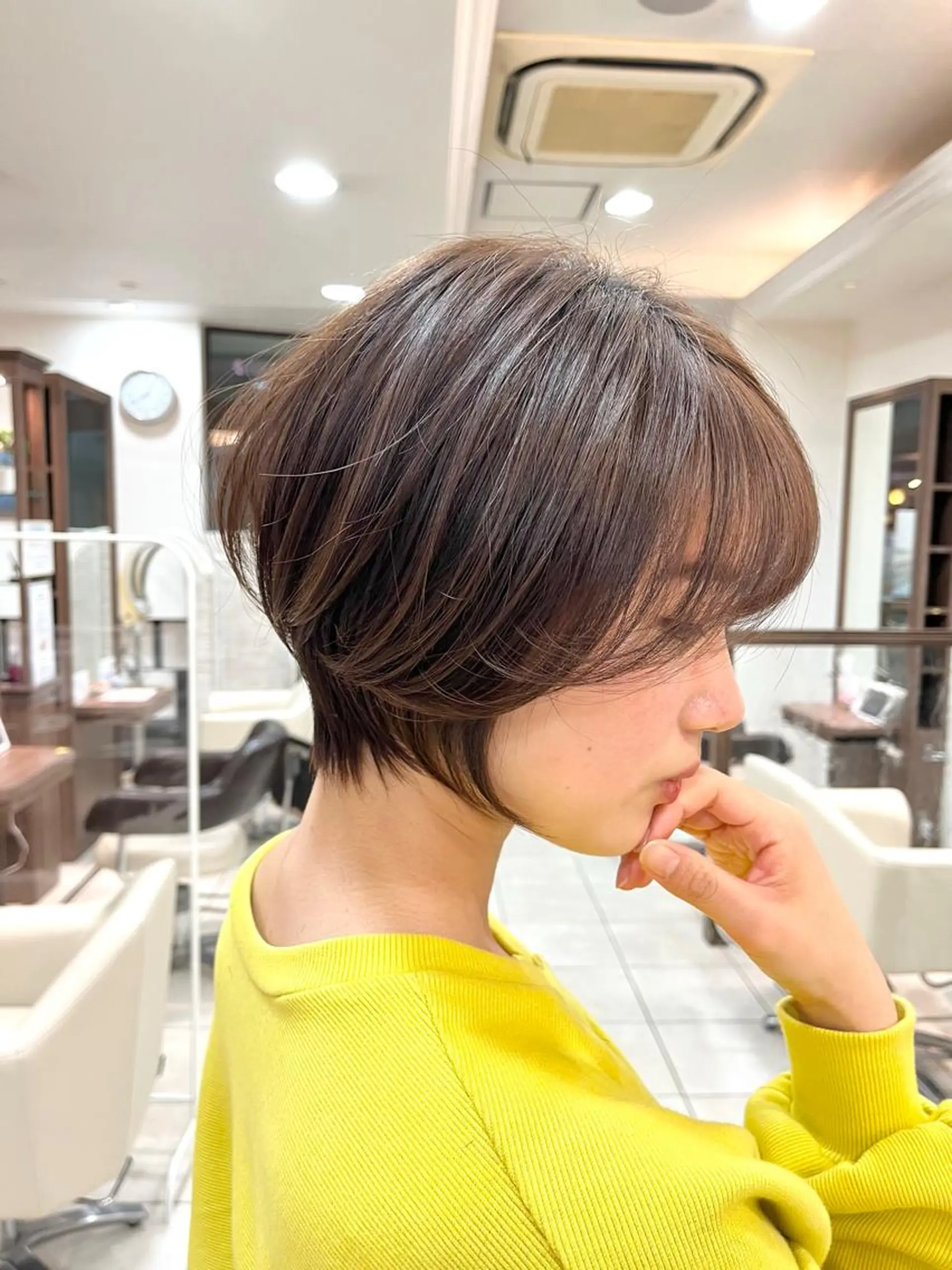 ショート ショートボブ ハンサムショート ボブ くびれヘア ハイライト ✨髪質改善・縮毛矯正 専門美容室マーベルのヘアスタイル