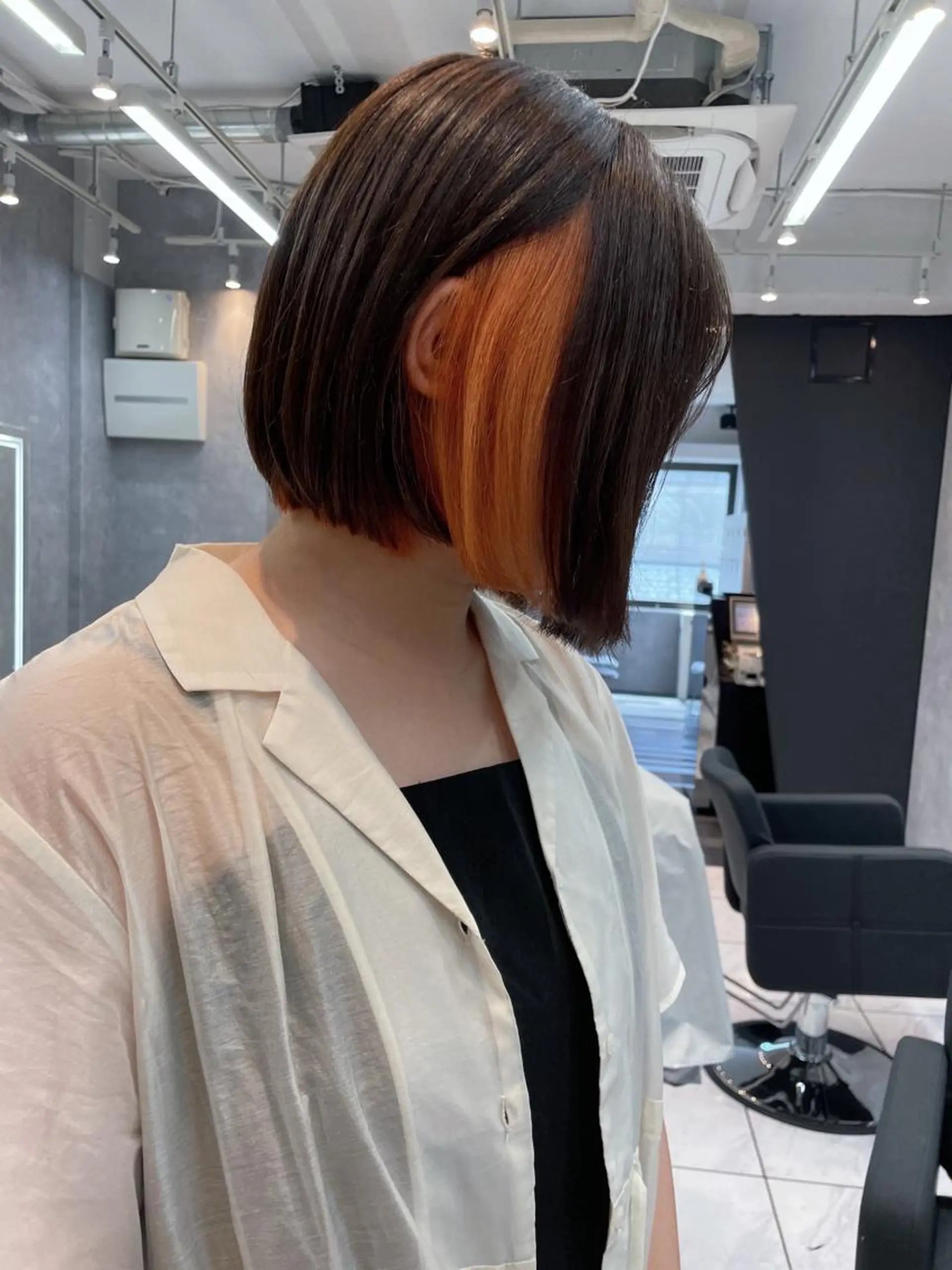 ショート カラー ブリーチ オレンジ _WHITE 天神店 YUMEKA🐻のヘアスタイル