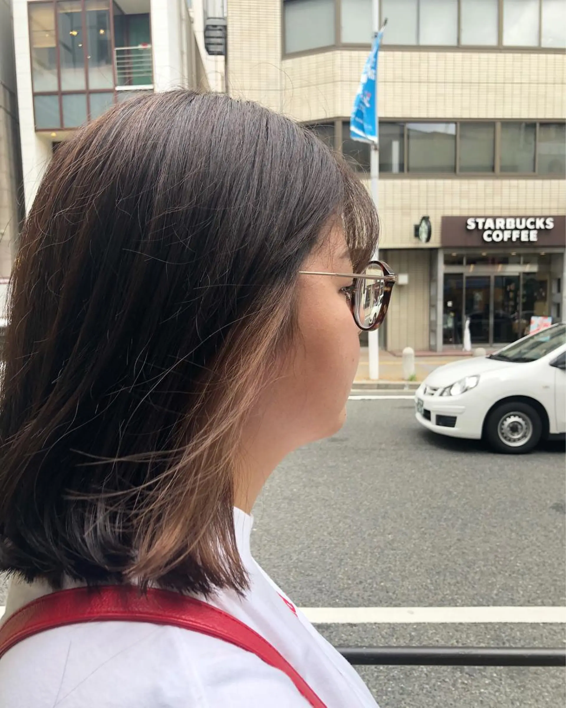 ミディアム カット ヘアカラー ナカオ ヤストシのヘアスタイル