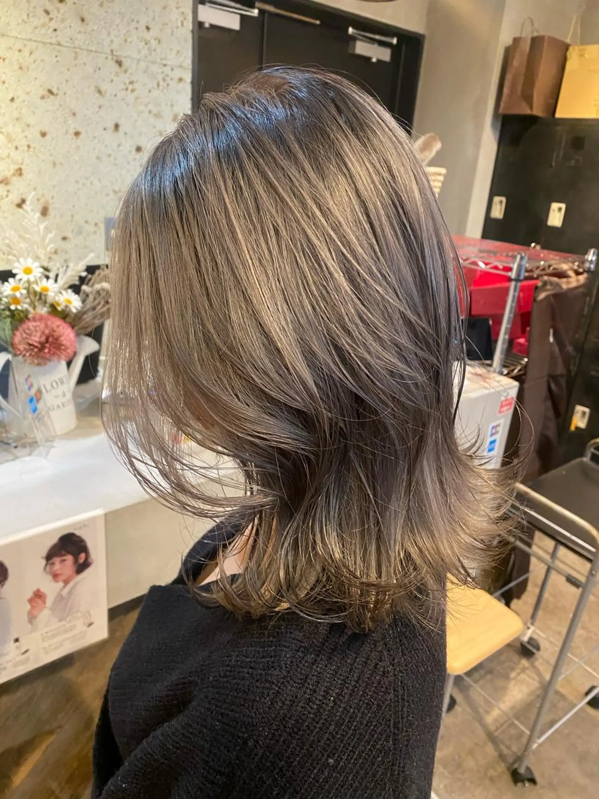 セミロング カット ヘアカラー トリートメント sail所属・sail ミウのヘアスタイル