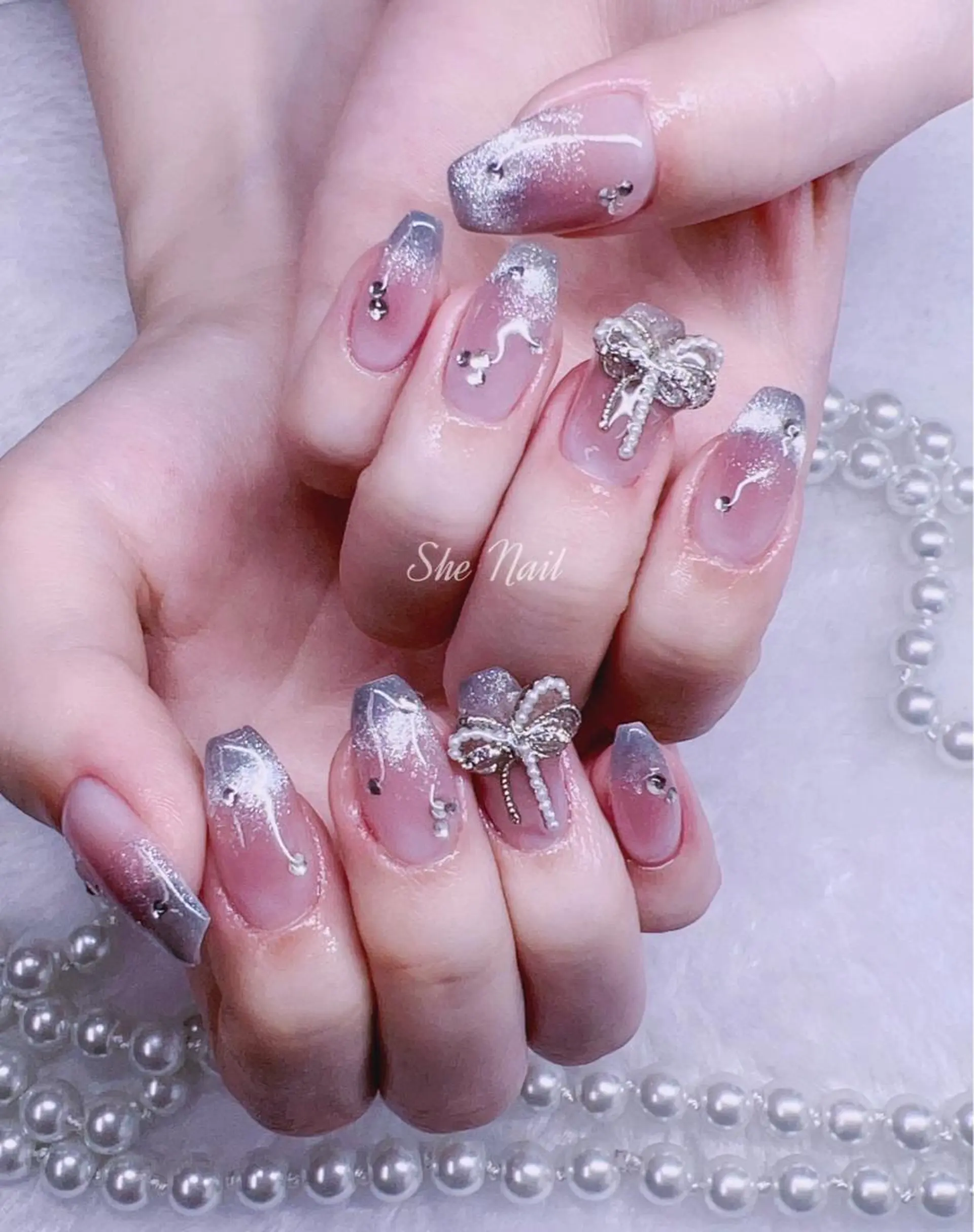 ネイル チークネイル 長さ出し マグネットネイル 持ち込み ワンカラーネイル ハンドネイル She   Nail所属・ISA_ BELLAのネイルデザイン