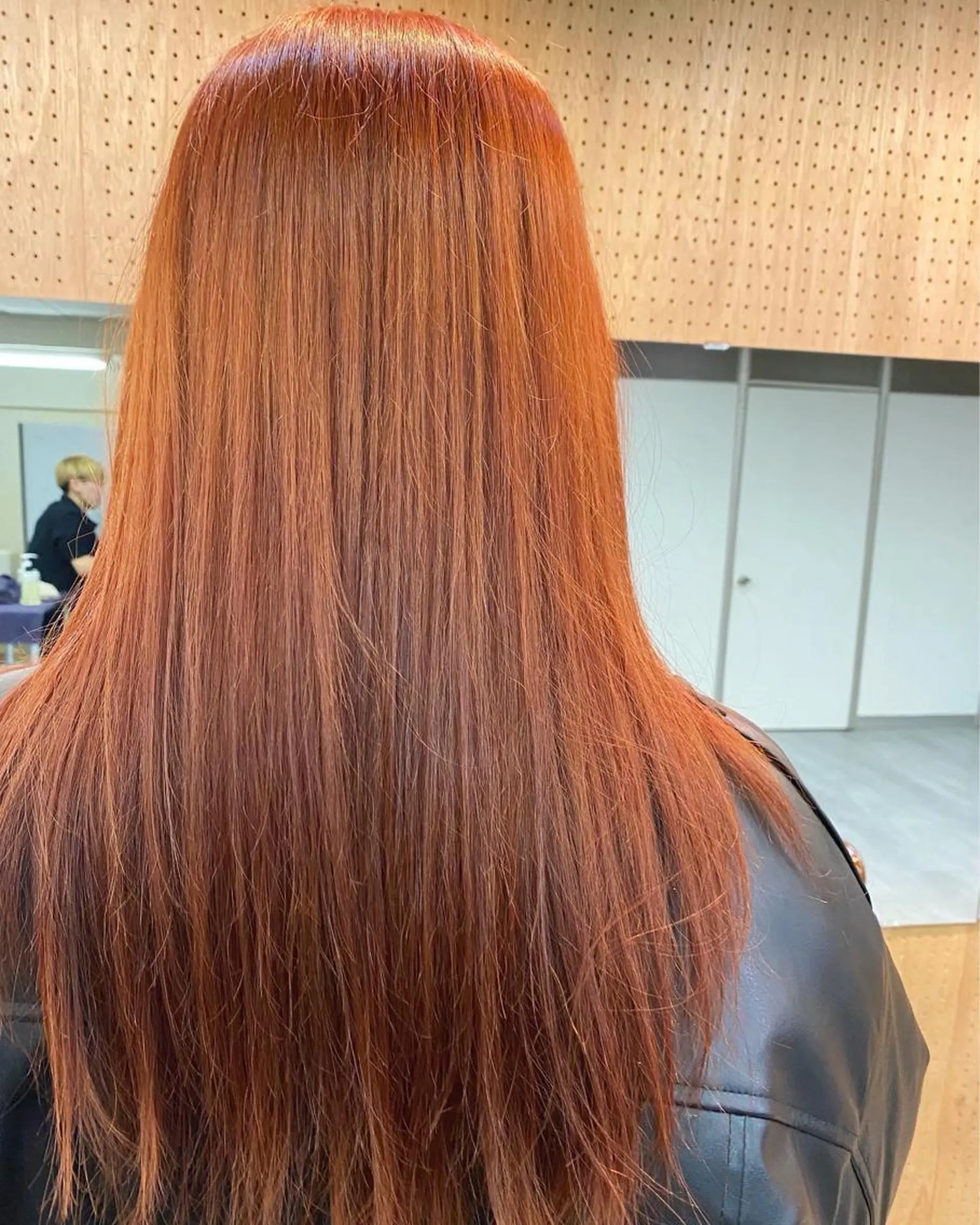 ロング カラー ベージュカラー ブリーチ オレンジ オレンジベージュ 聖斗 /ハイトーン/パーマのヘアスタイル