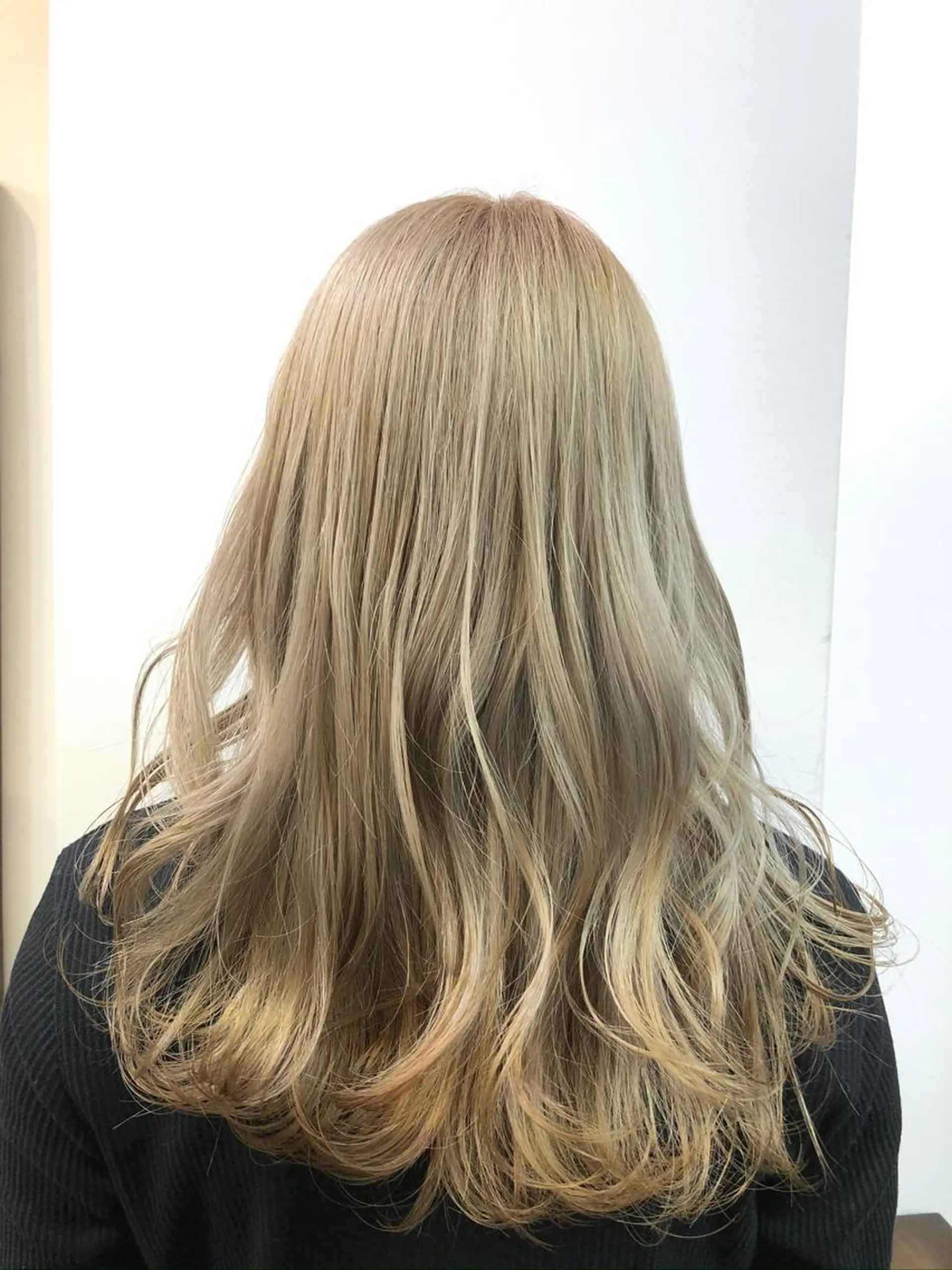 ミディアム カラー カット ヘアカラー トリートメント Colette HAIR所属・コレットヘアー 田中アヤノのヘアスタイル