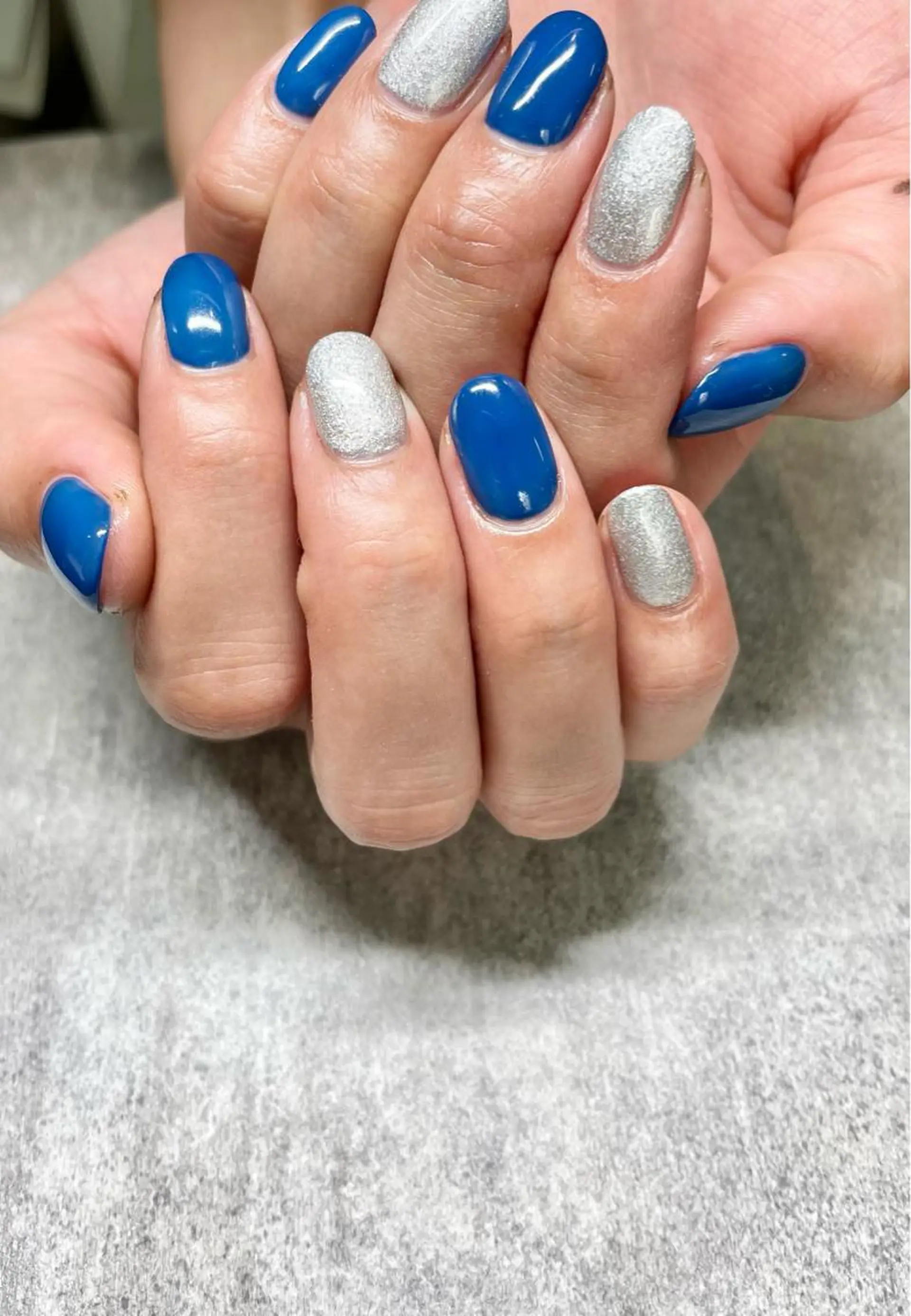 ネイル マグネットネイル ミラーネイル ニュアンスネイル ワンカラーネイル 春ネイル ハンドネイル amati_nail TAKAKOのネイルデザイン
