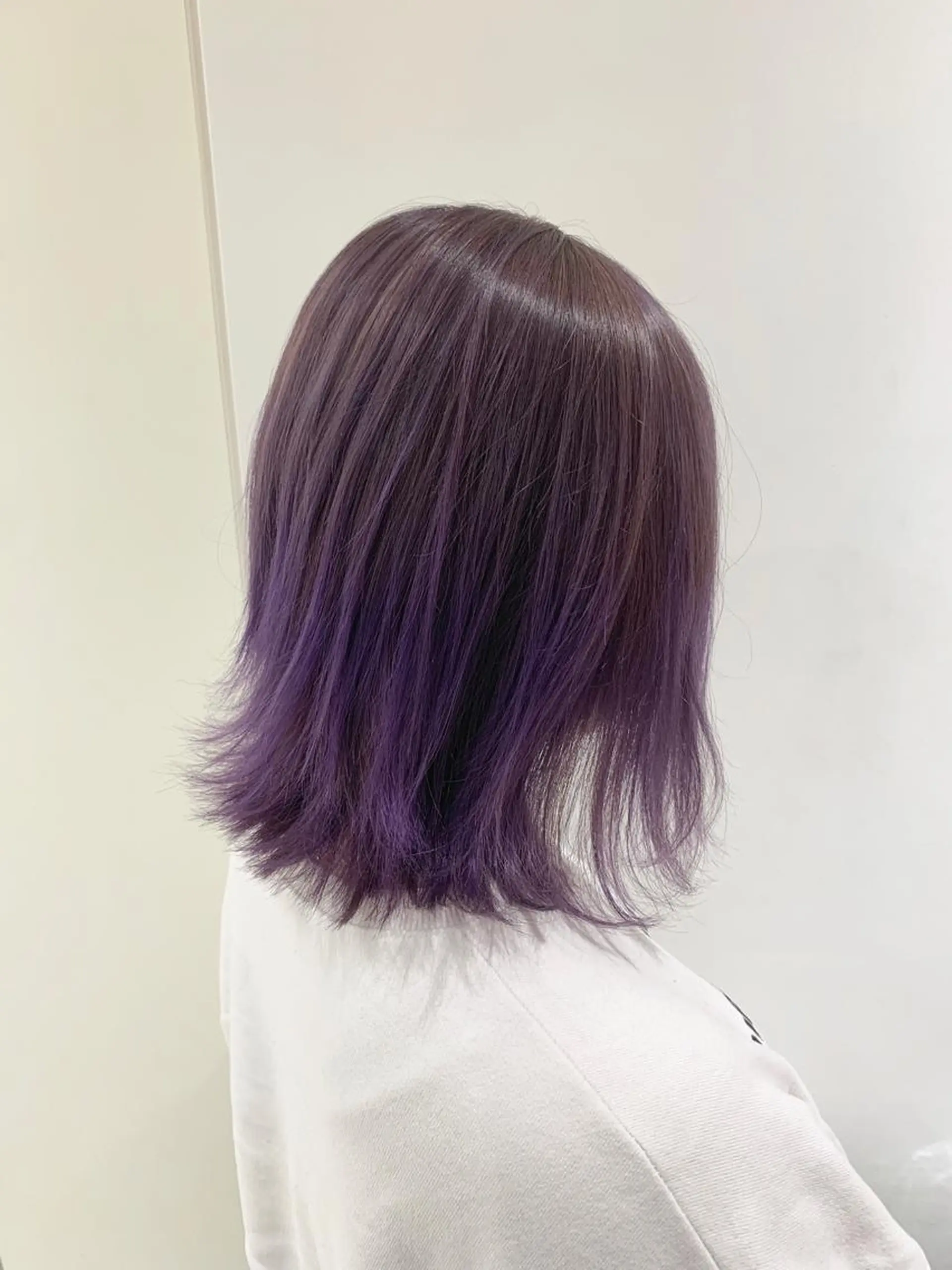 ミディアム カラー ブリーチ ケアブリーチ グラデーションカラー バイオレットカラー カット ヘアカラー トリートメント Le'a渋谷所属・インナーエクステ渋谷 🦋KAJIのヘアスタイル