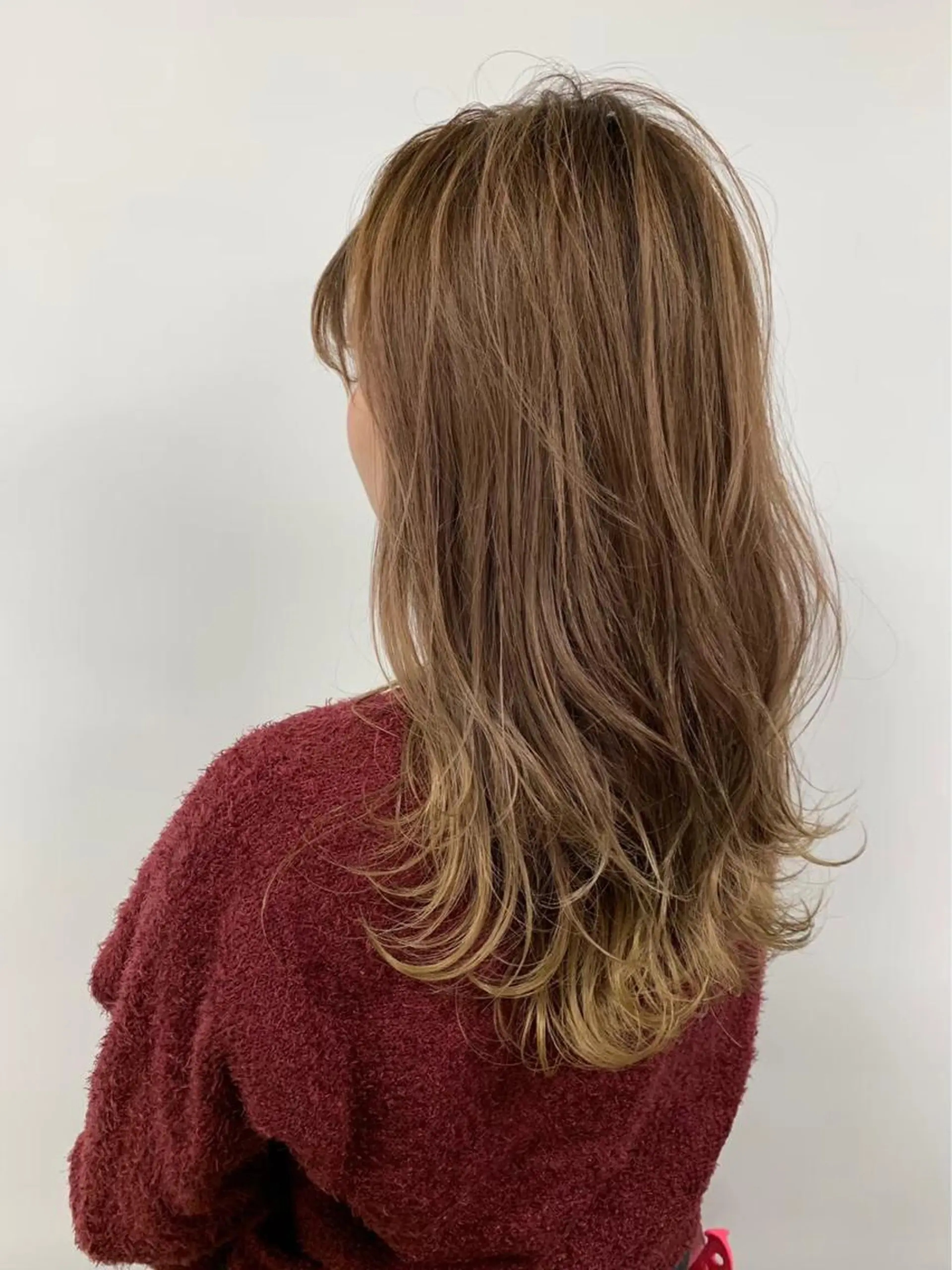 ロング カラー LEVIJU なつみのヘアスタイル