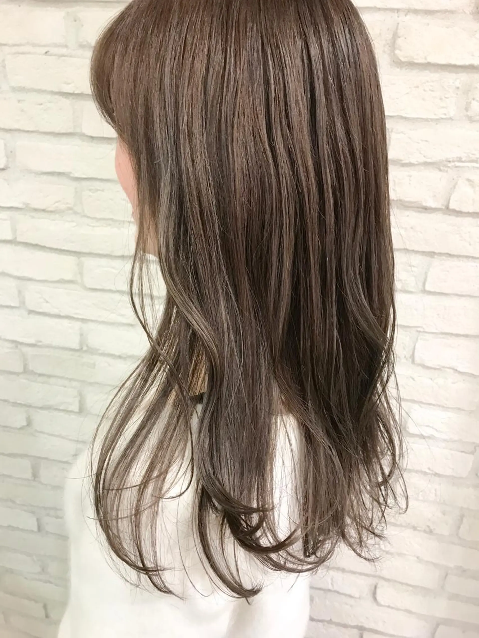 ロング カラー アッシュ ハイライトカラー ハイライト 横浜🍒カット エクステ／RIEのヘアスタイル