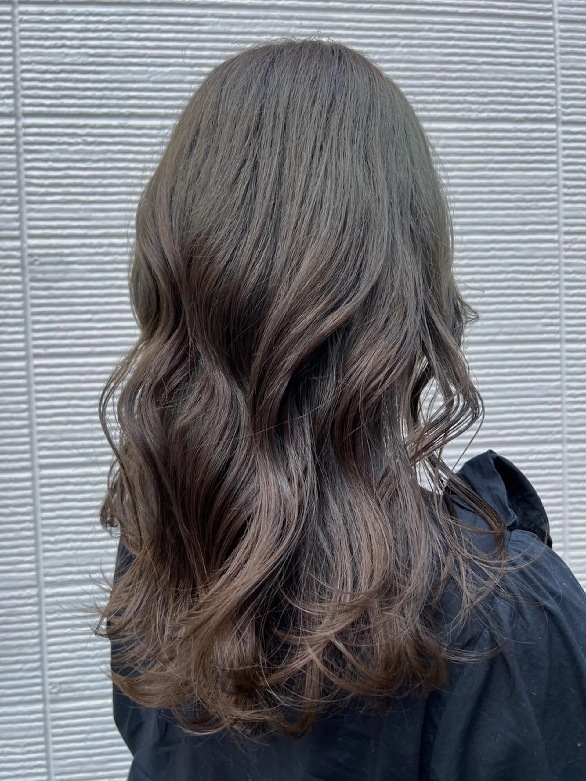 ロング カラー オリーブカラー ROZA germe所属・ROZAgerme 落海一花🦋のヘアスタイル
