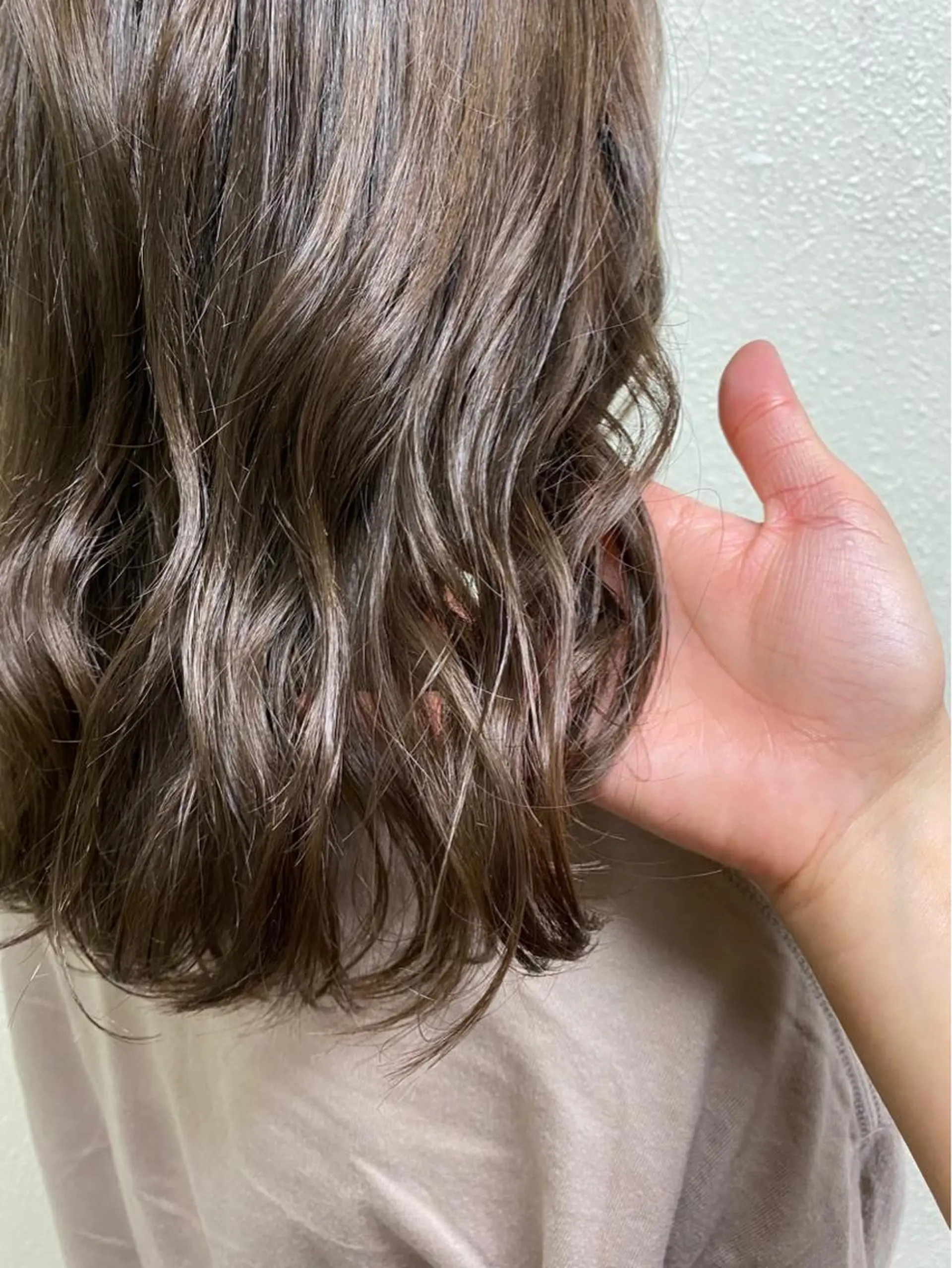 セミロング カラー 透明感カラー ikeda shioriのヘアスタイル