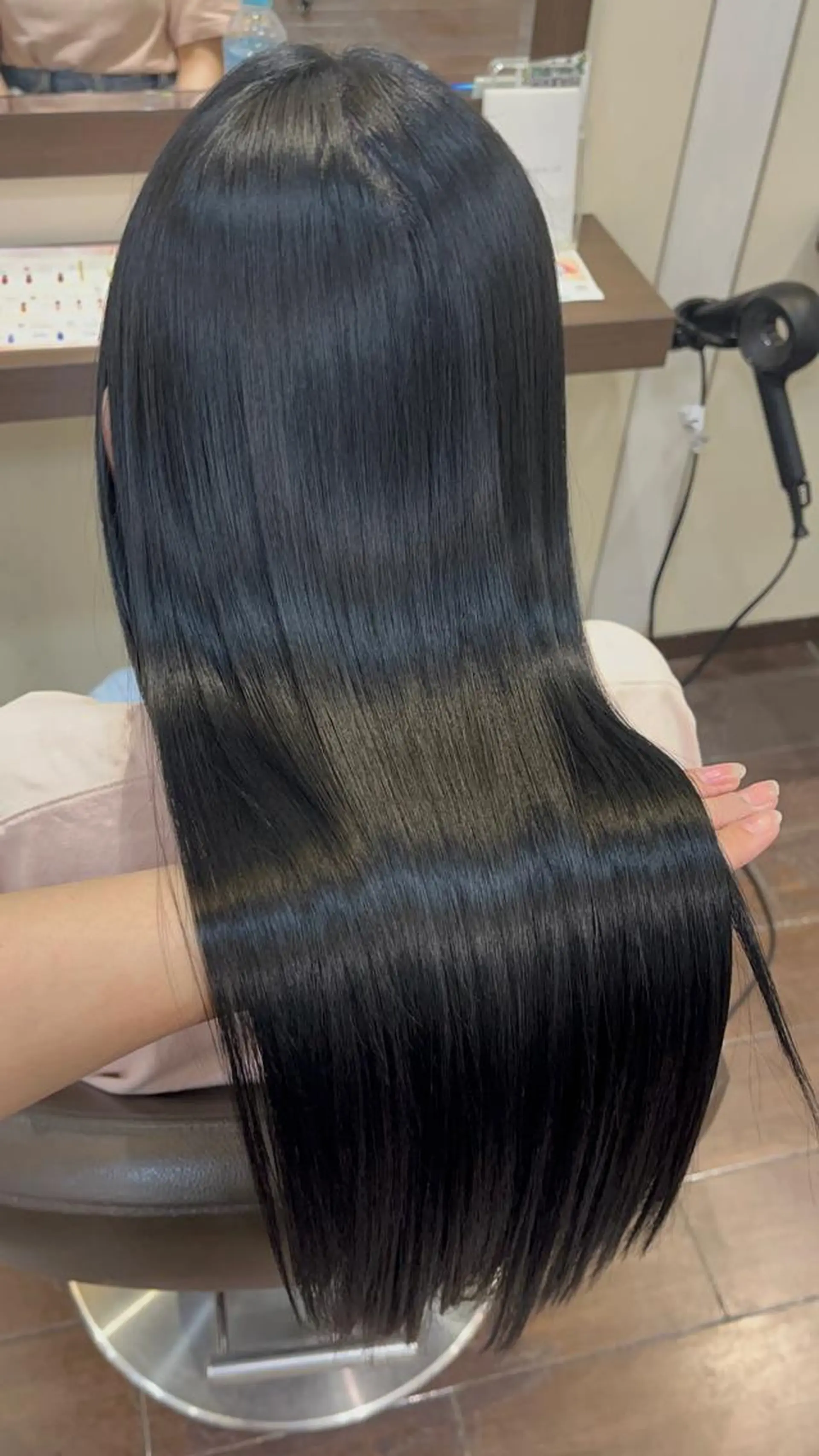 ロング カラー ブリーチ ケアブリーチ ダブルカラー イヤリングカラー グラデーションカラー ボブ/暖色カラー コウボヒカルのヘアスタイル