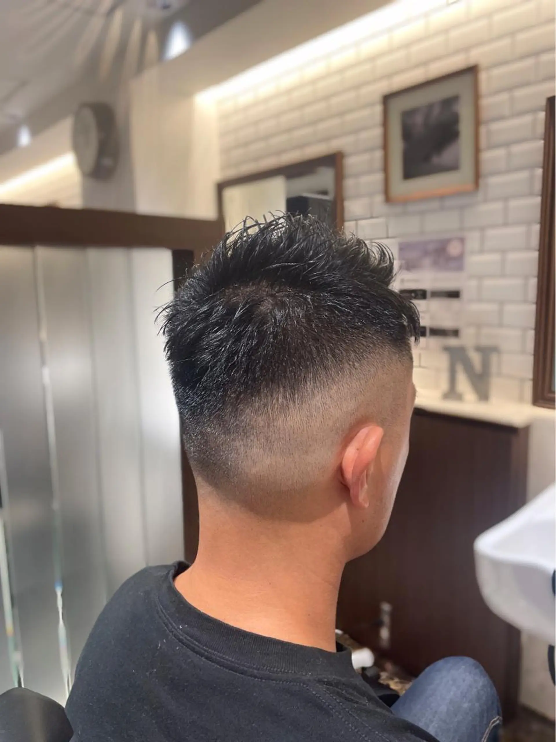 ショート パーマ メンズ フェードカット スキンフェード カット パーマ NEXUS ZA FIRST 銀座所属・岡崎 隆晟のヘアスタイル