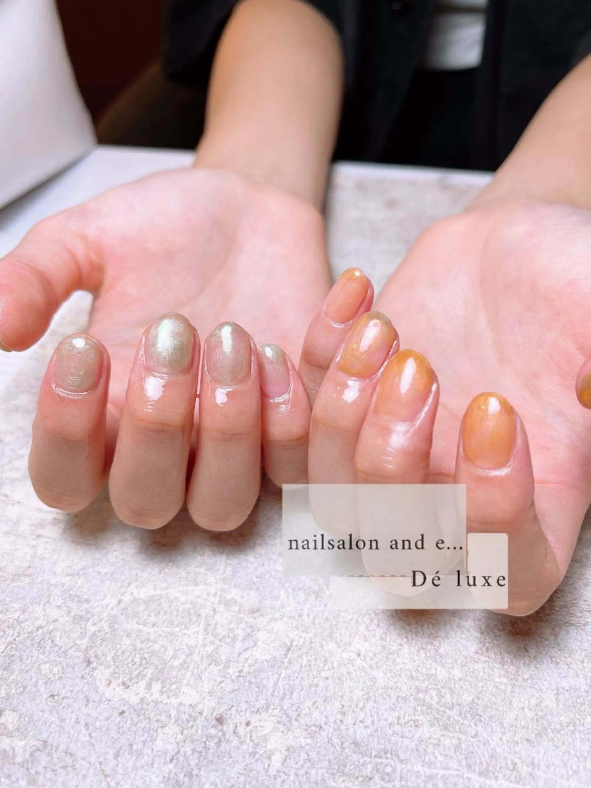 ネイル ミラーネイル オレンジ nailsalon mur.のネイルデザイン
